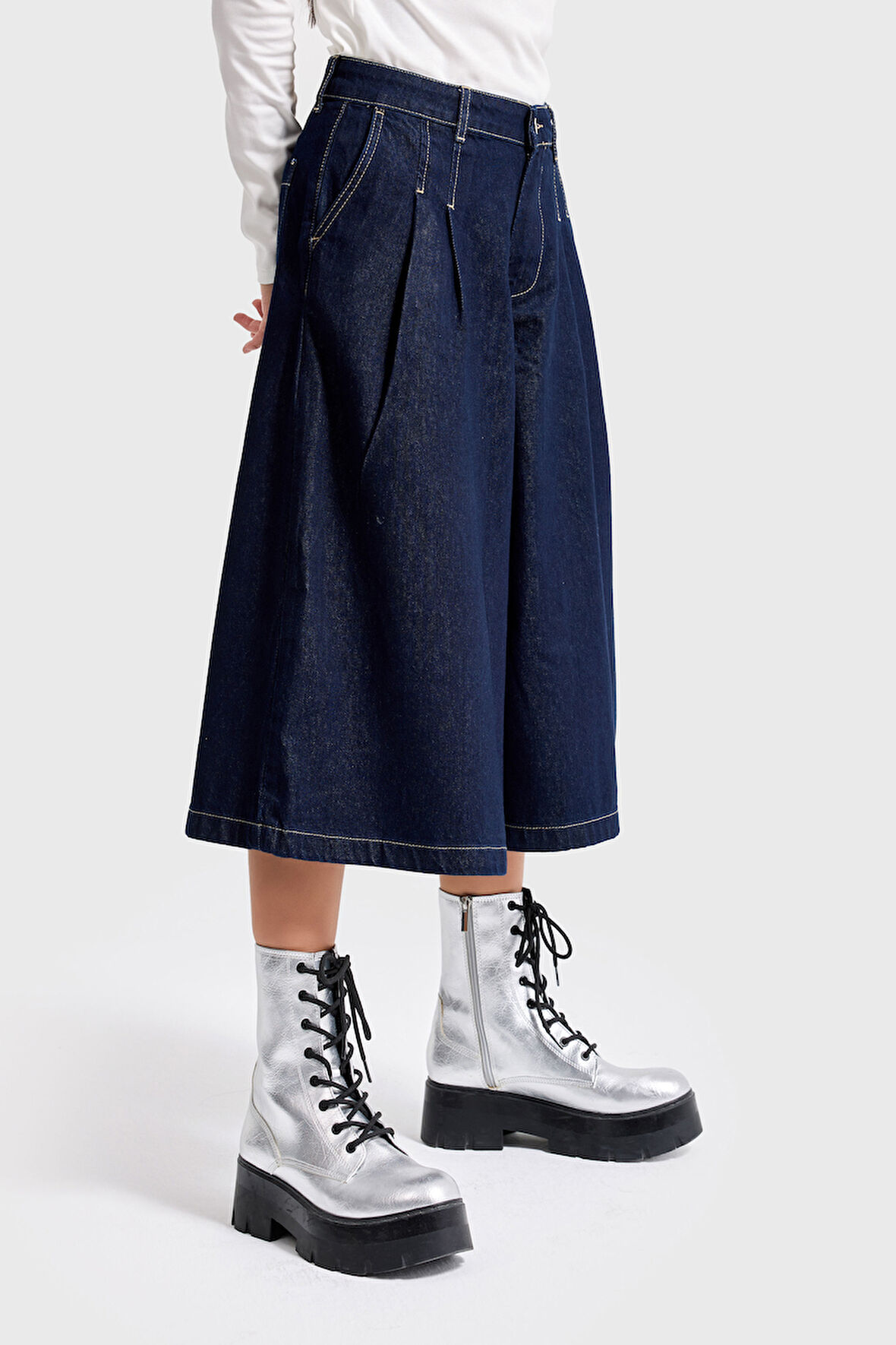 Kadın İndigo Renk 7s6-50 Baggy Fit Pileli Uzun Denim Bermuda Jean