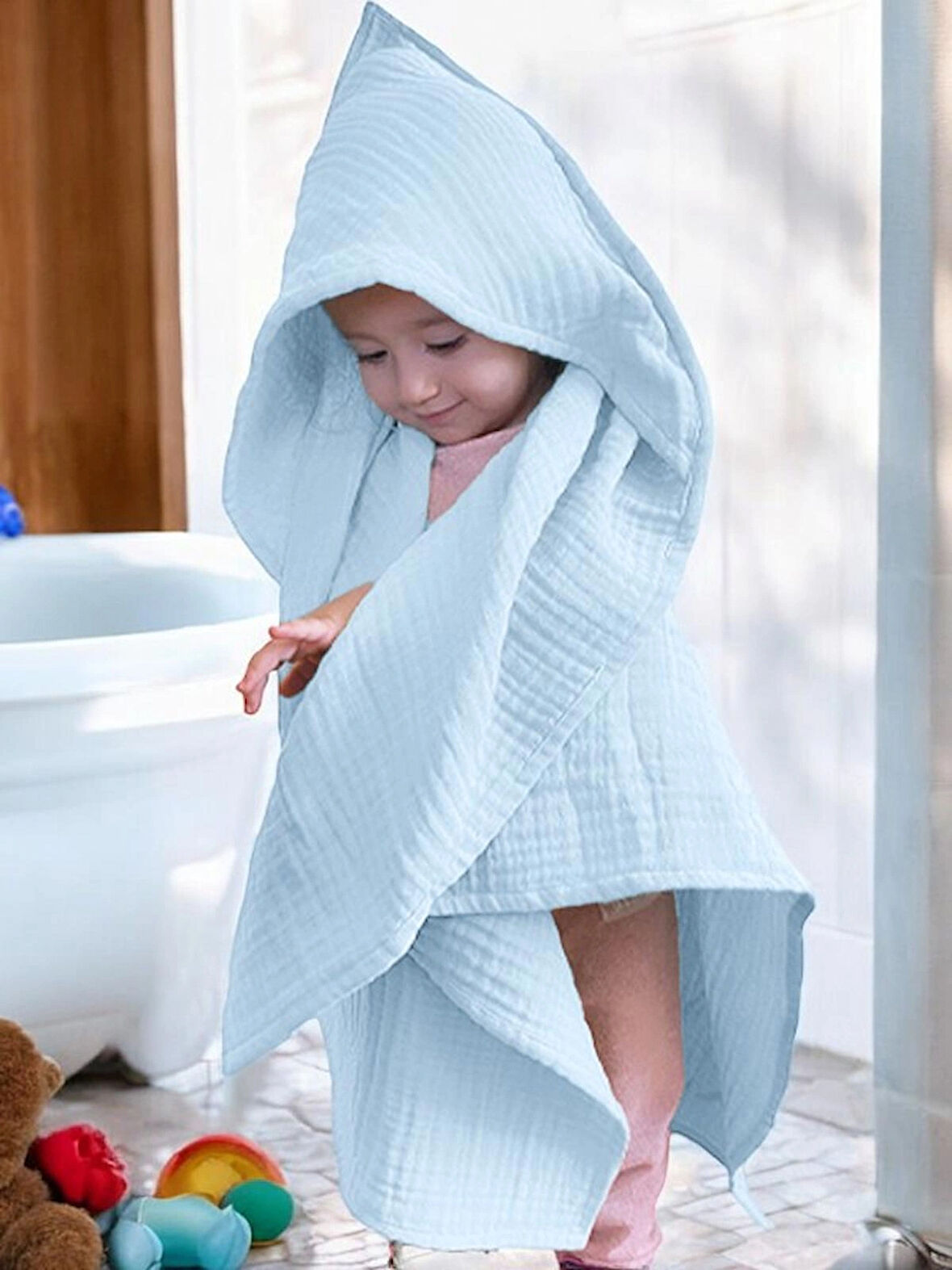 Dört Katlı Müslin Kapüşonlu Bebek Havlusu – Banyo & Plaj Pançosu
