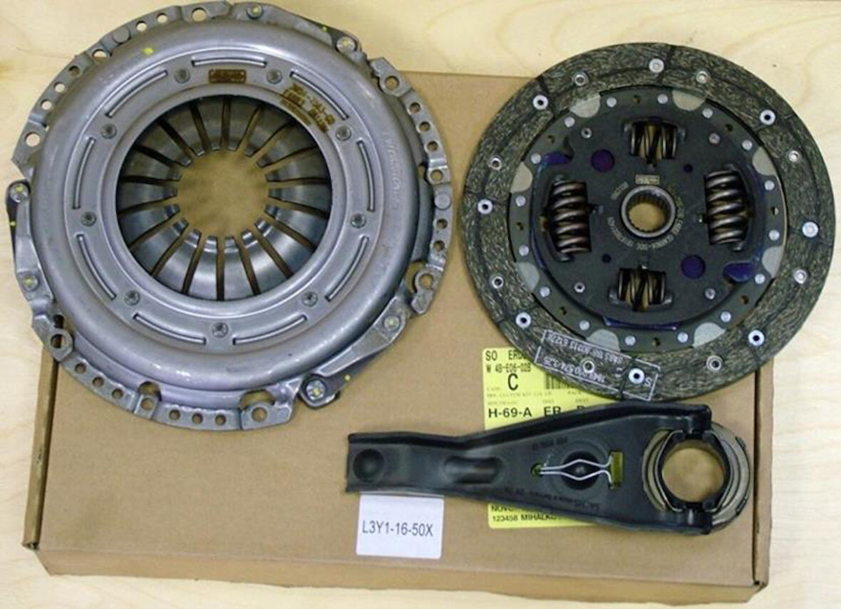 DEBRIYAJ SETI BASKI DİSK RULMANSIZ MAZDA 5 2.0L RF7J CR19 DİZEL 6 VİTES 2005-2010 2.0L LF CR19 BENZİNLİ 5 VİTES 2005-2010 L30116410 L30116460
