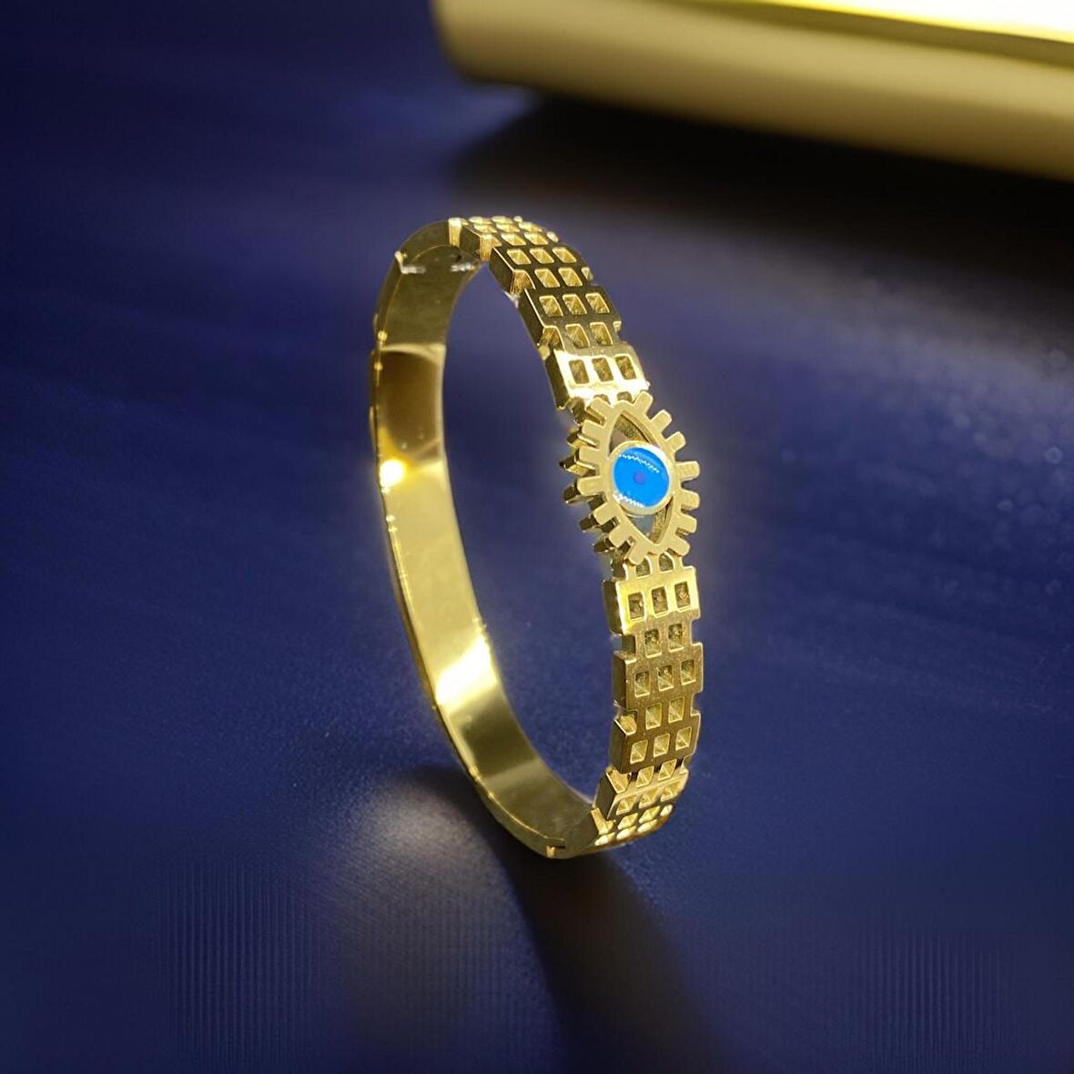 Nazar Boncuk Model Gold Renk Parlak 316L Antialerjik Kadın Çelik Bileklik - Şık ve Koruyucu Tasarım
