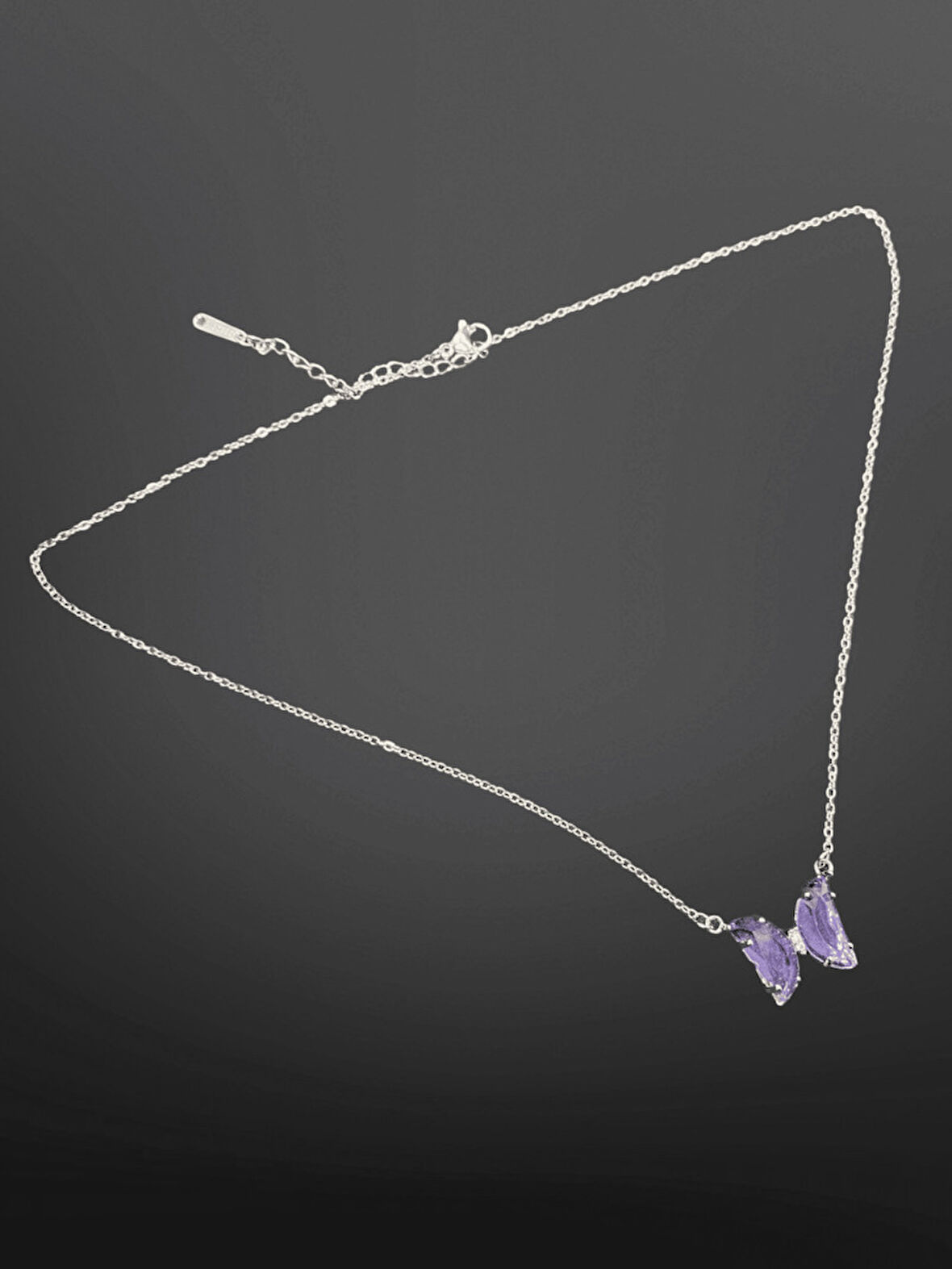 Gümüş Renk Mor Taşlı Kelebek Figürlü 316L Çelik Kolye 45 cm | Zarif Zincir ile Şık ve Romantik 