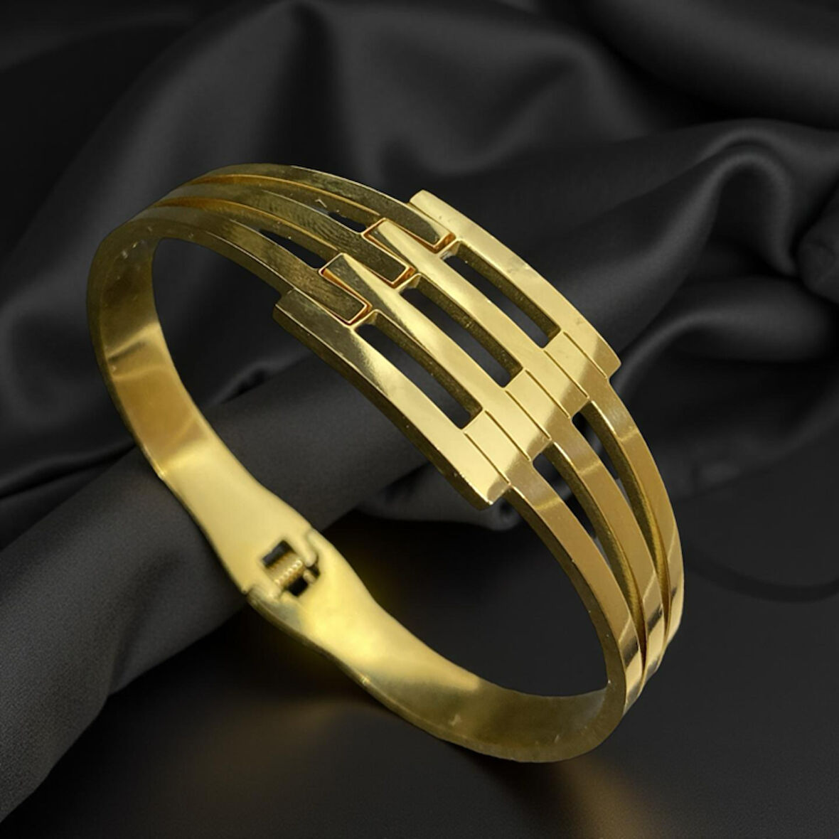 Şık ve Modern Gold Renk 316L Kaburga Model Çelik Bilezik Zarif Tasarım Günlük Kullanım