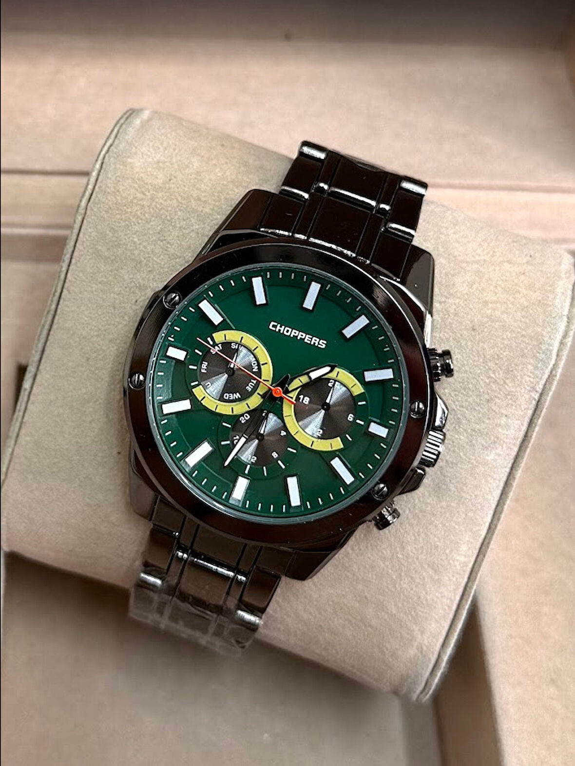 Siyah Renk Kaplama Çelik Kordonlu Parlak VIP Model Yuvarlak Spor Kadran Erkek Saati | Sportif Şıklık