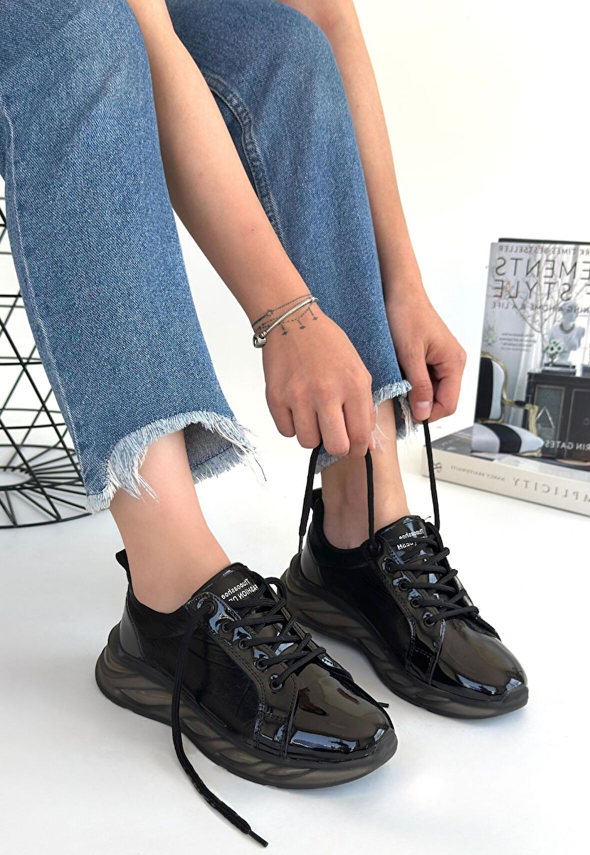 Piona Siyah Rugan Gri Tabanlı Spor Ayakkabı