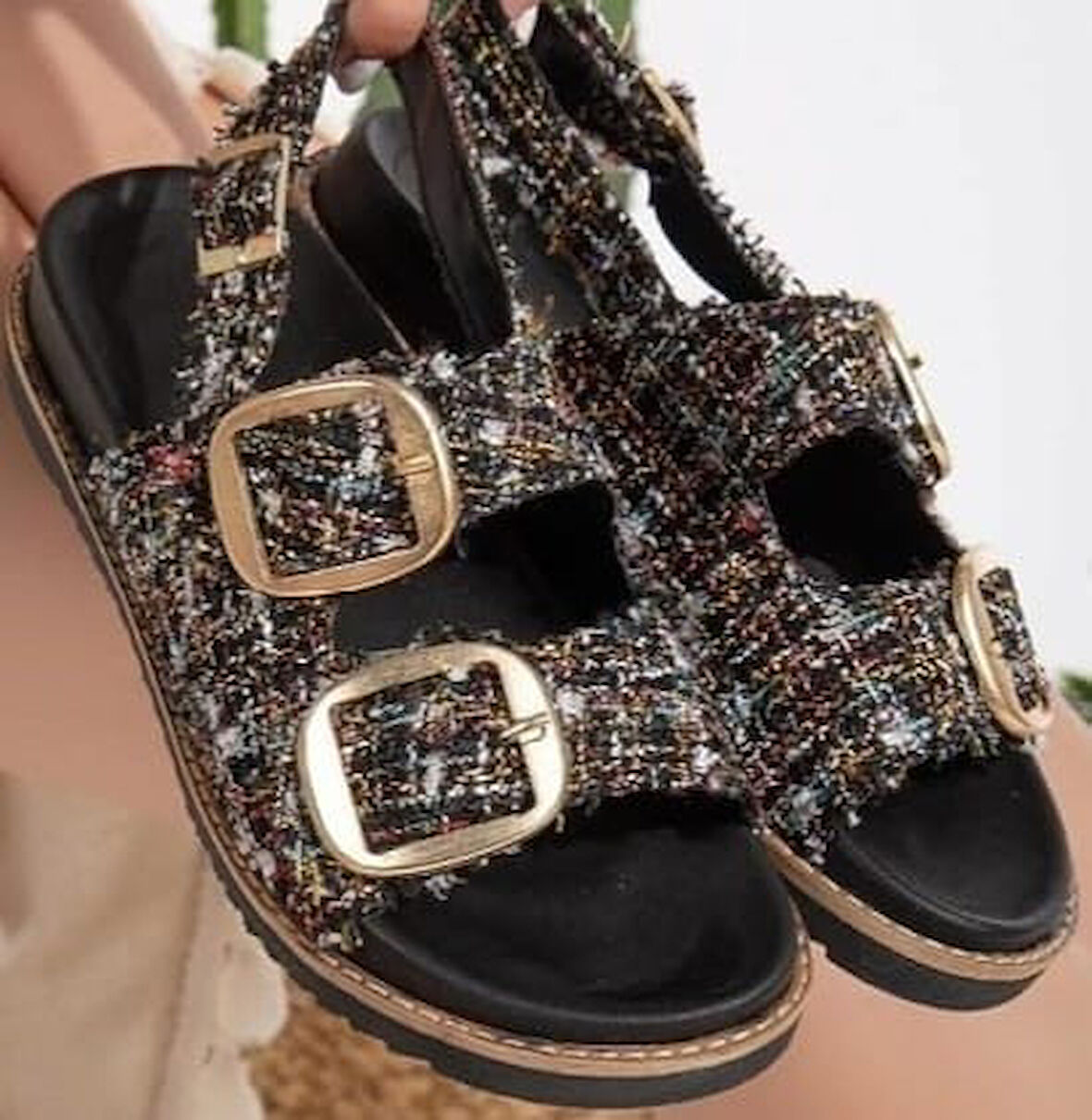 Olira Siyah Simli Kemerli Sandalet