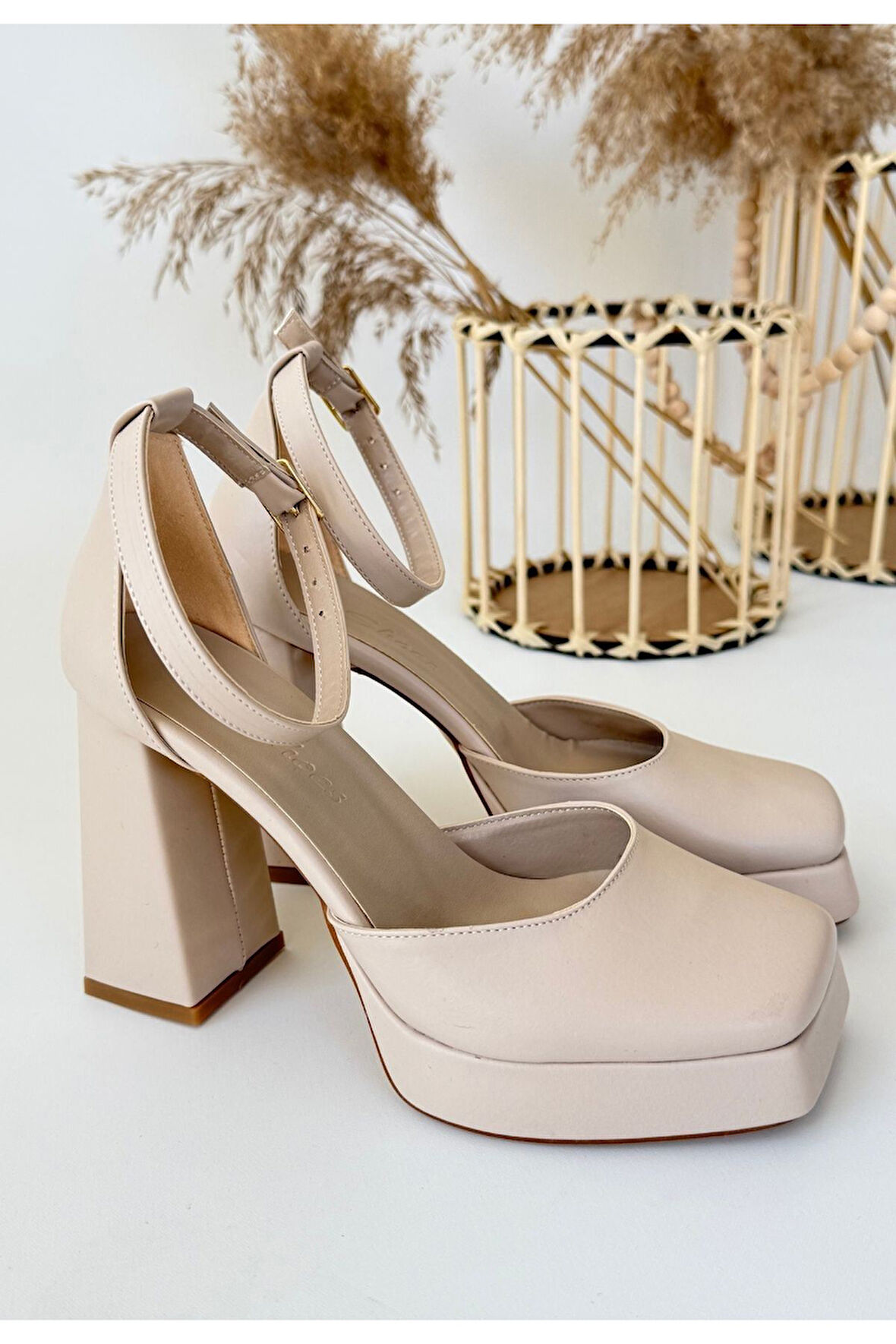 Kity Siyah Cilt Bağcıklı Spor Ayakkabı