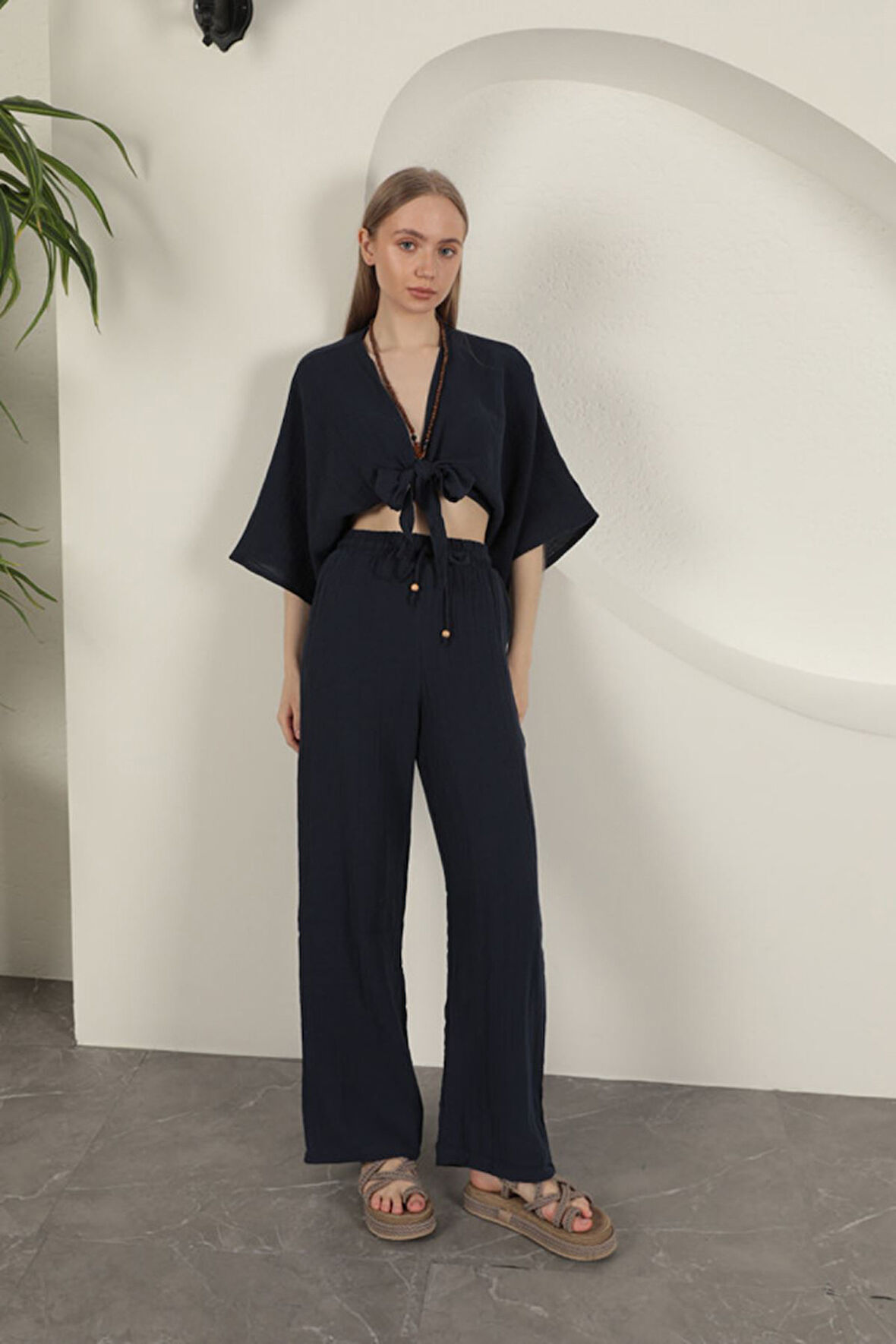 Müslin Kumaş Bol Paça Kadın Pantolon-Lacivert