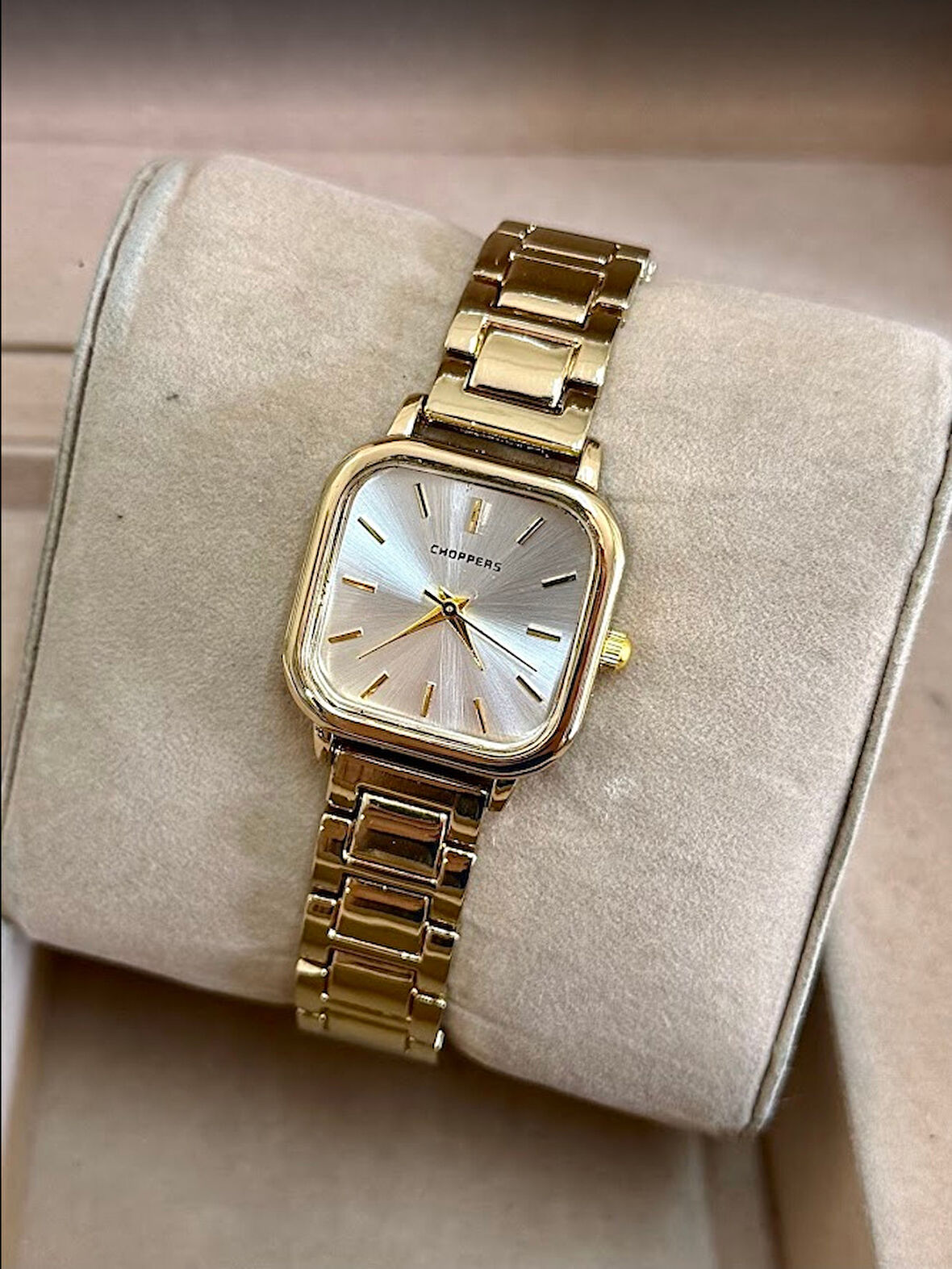 Gold Renk Kaplama Metal Kordonlu Şık VIP Model Beyaz Kare Kadranlı Kadın Saati | Vintage Şıklık