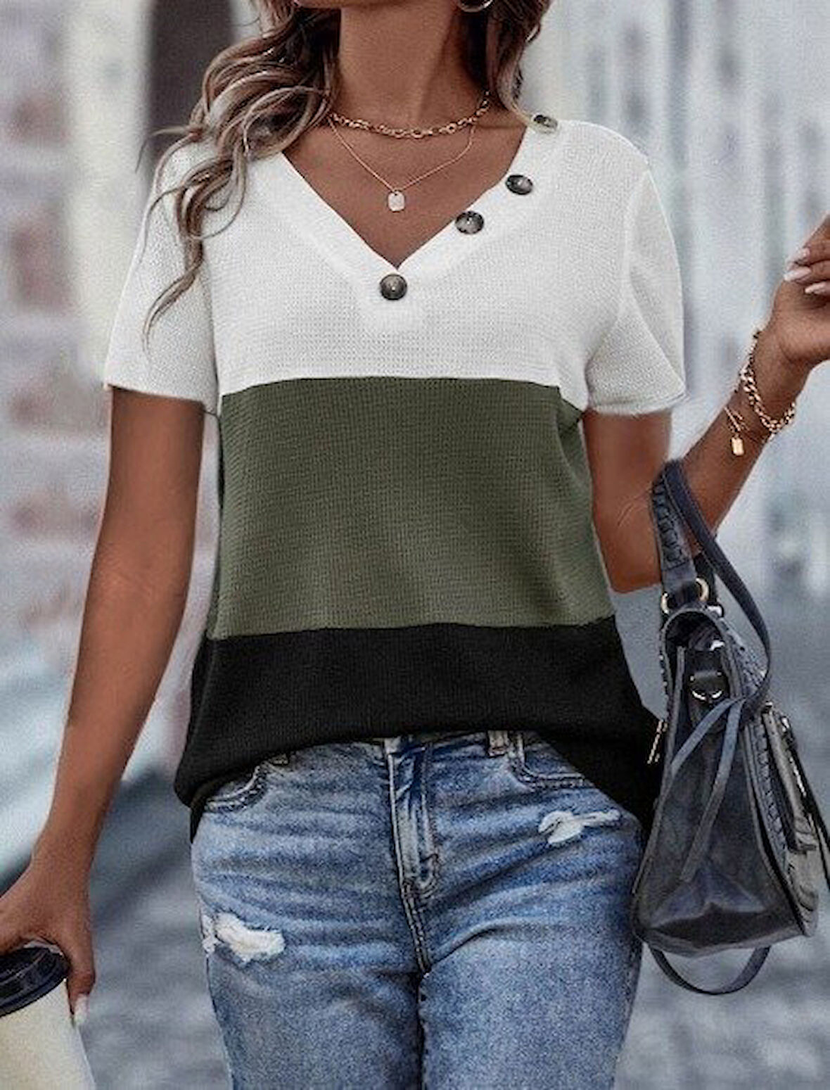 Kadın Kısa Kollu V Yakalı Düğmeli Waffle Bluz