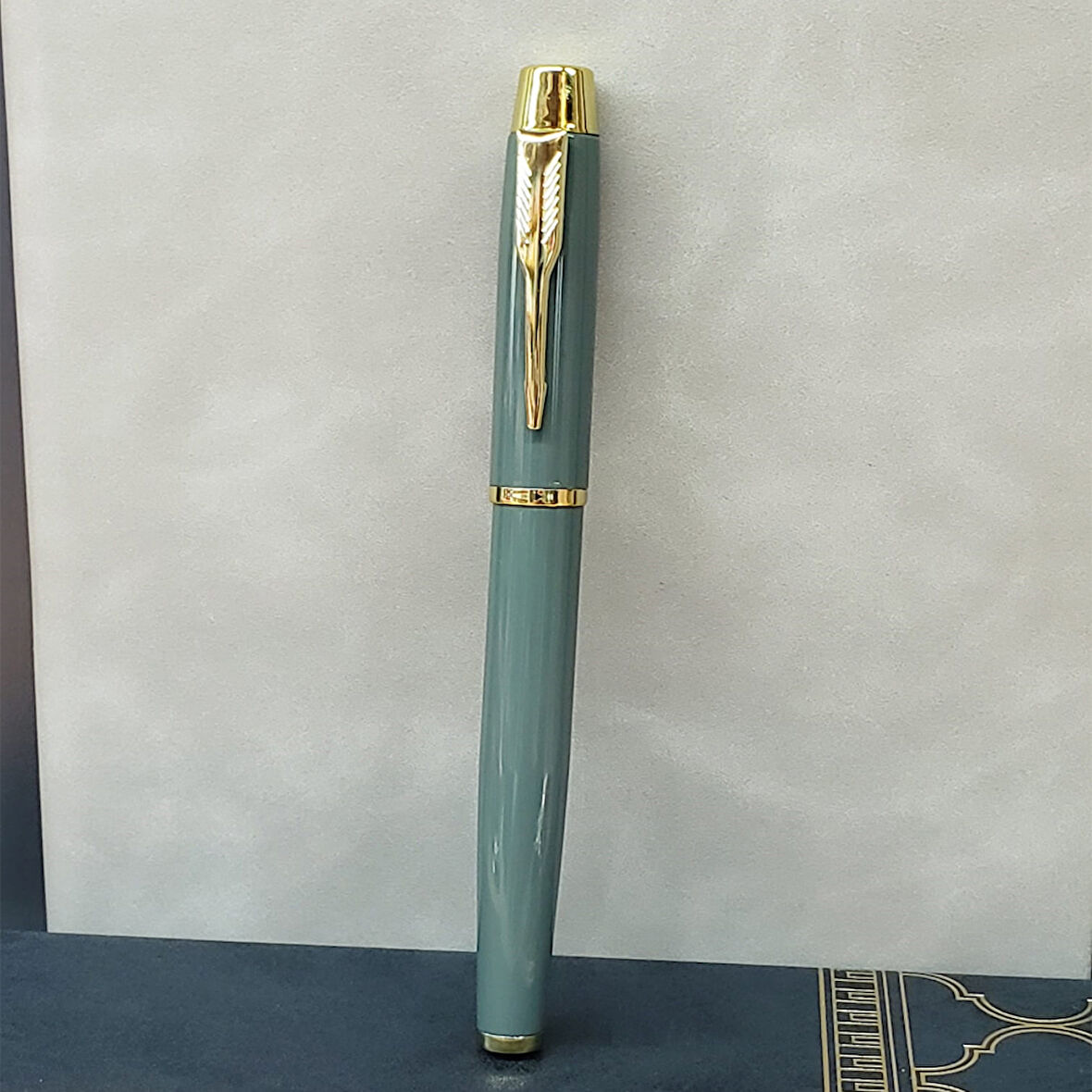 Şık Metal Roller Kalem