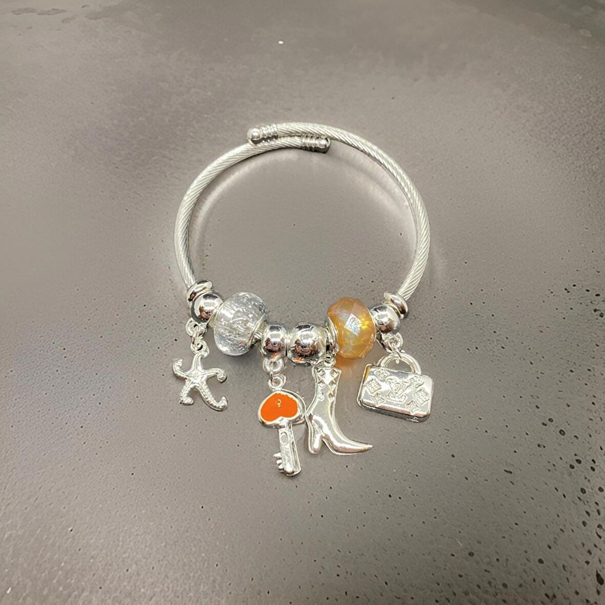 Gökkuşağı ve Lüks Charmlı Gümüş Renk 316L Antialerjik Çelik Kadın Pandora Bileklik