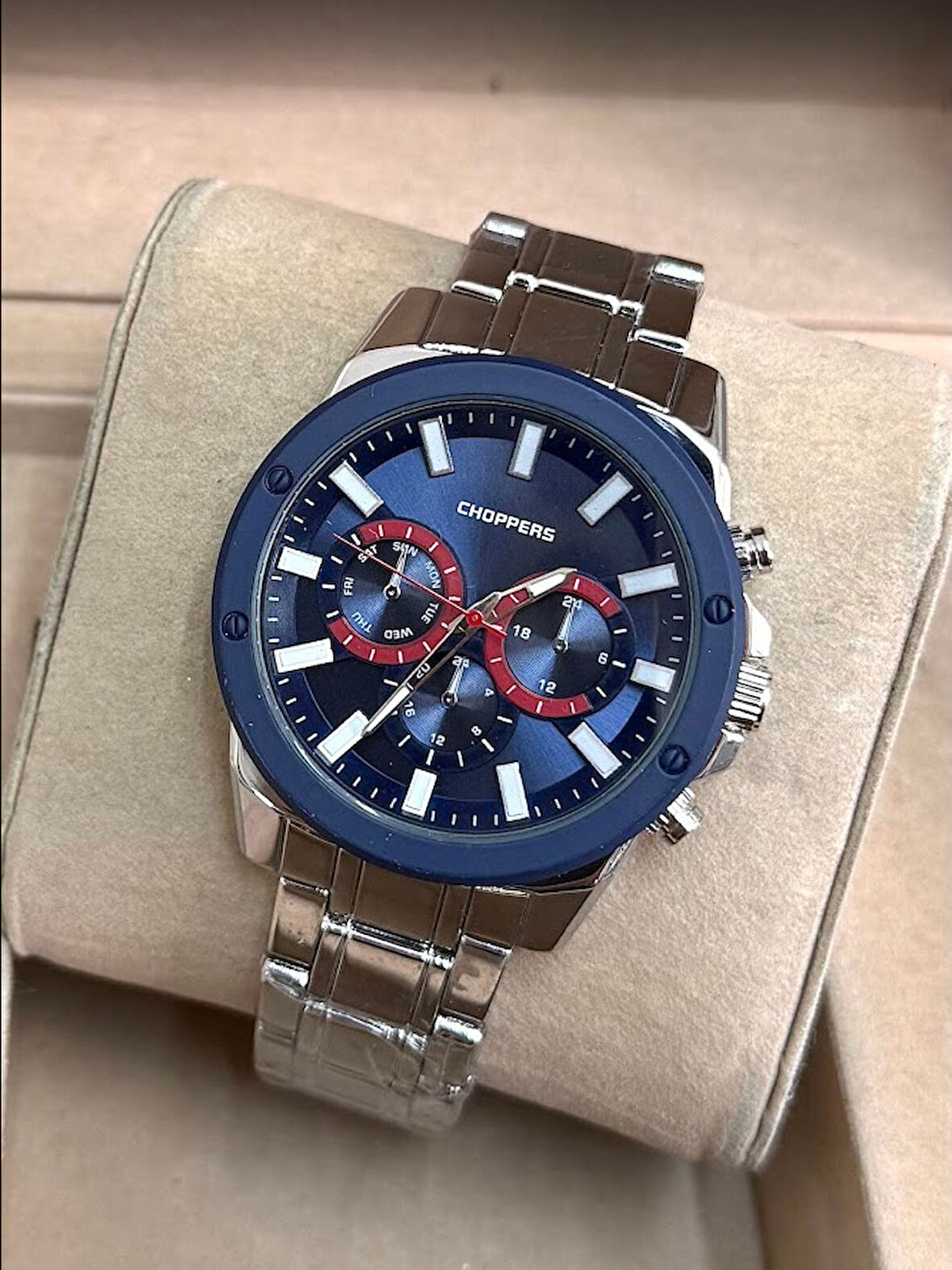 Gümüş Renk Kaplama Çelik Kordonlu Parlak VIP Model Yuvarlak Spor Kadran Erkek Saati | Sportif Şıklık