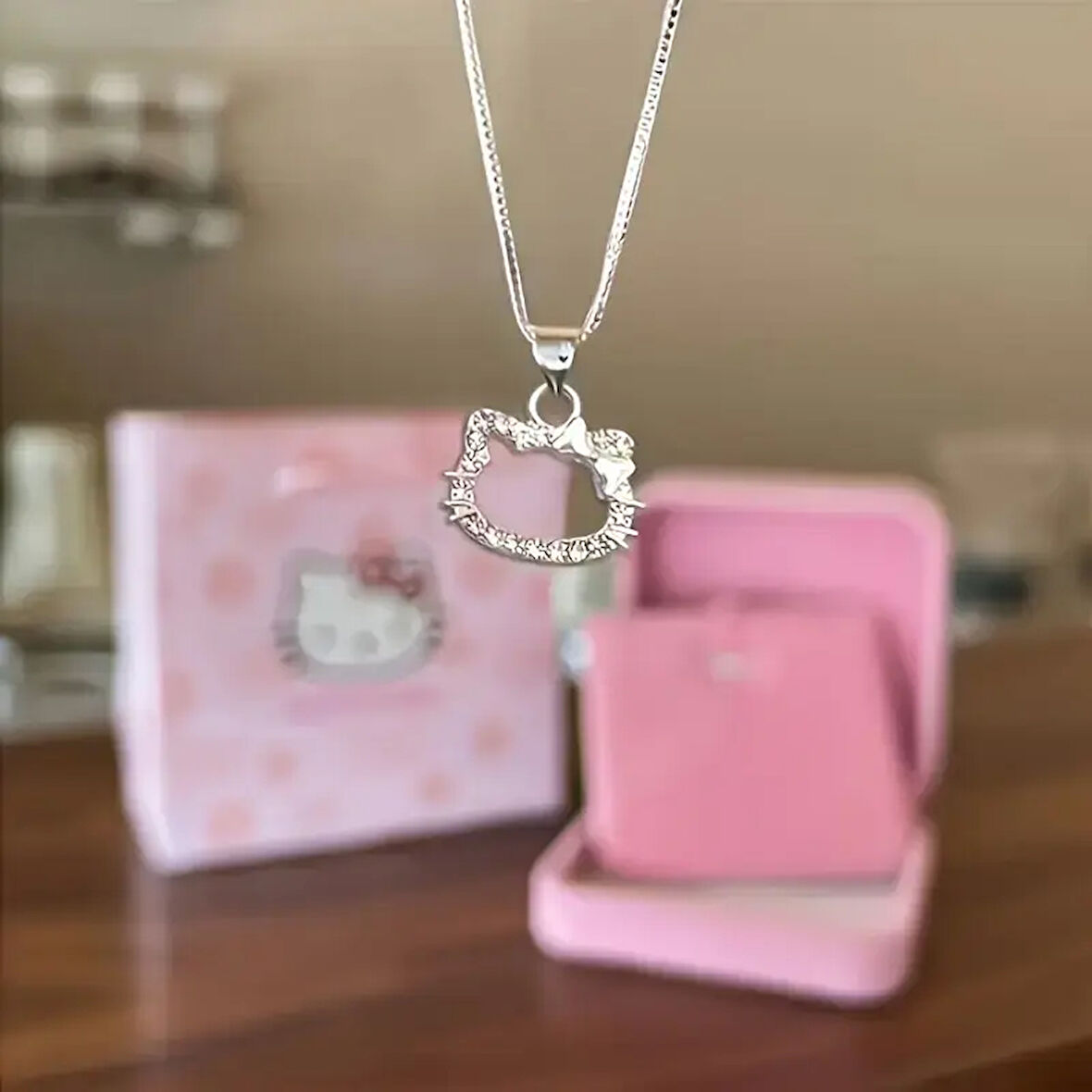 Hello Kitty Figür Gümüş Renk Bijuteri Kolye Zarif ve Şık Tasarım Kadın & Çocuklara Özel Hediye