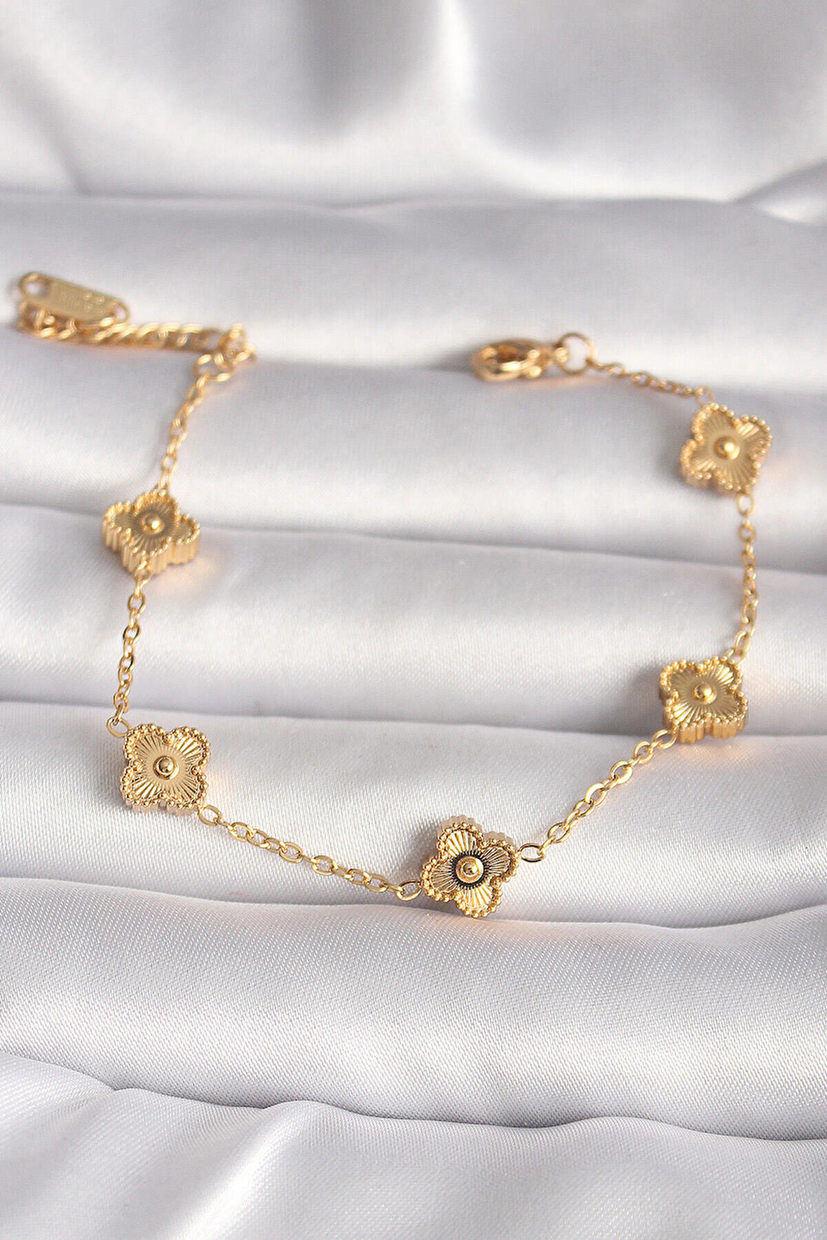 316L Çelik Gold Renk Baby Boy Yonca Model İşleme Detay Kadın Bileklik - Lisinya