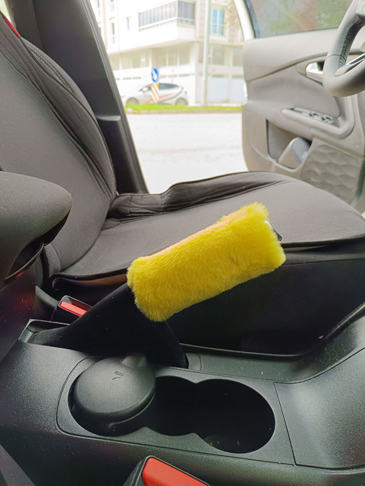 Yumuşak Peluş El Freni Süsü Sarı