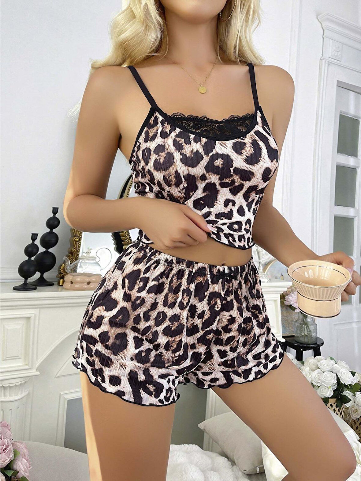 Leopar Desenli Şortlu Gecelik Pijama Takımı 6662 - L-XL - SİYAH