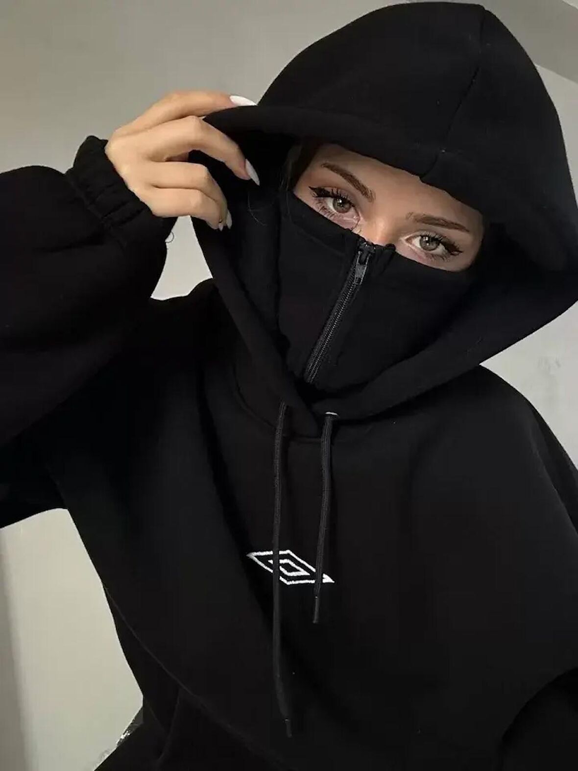 Çift Kapüşonlu Maskeli Fermuarlı Sweatshirt - Siyah