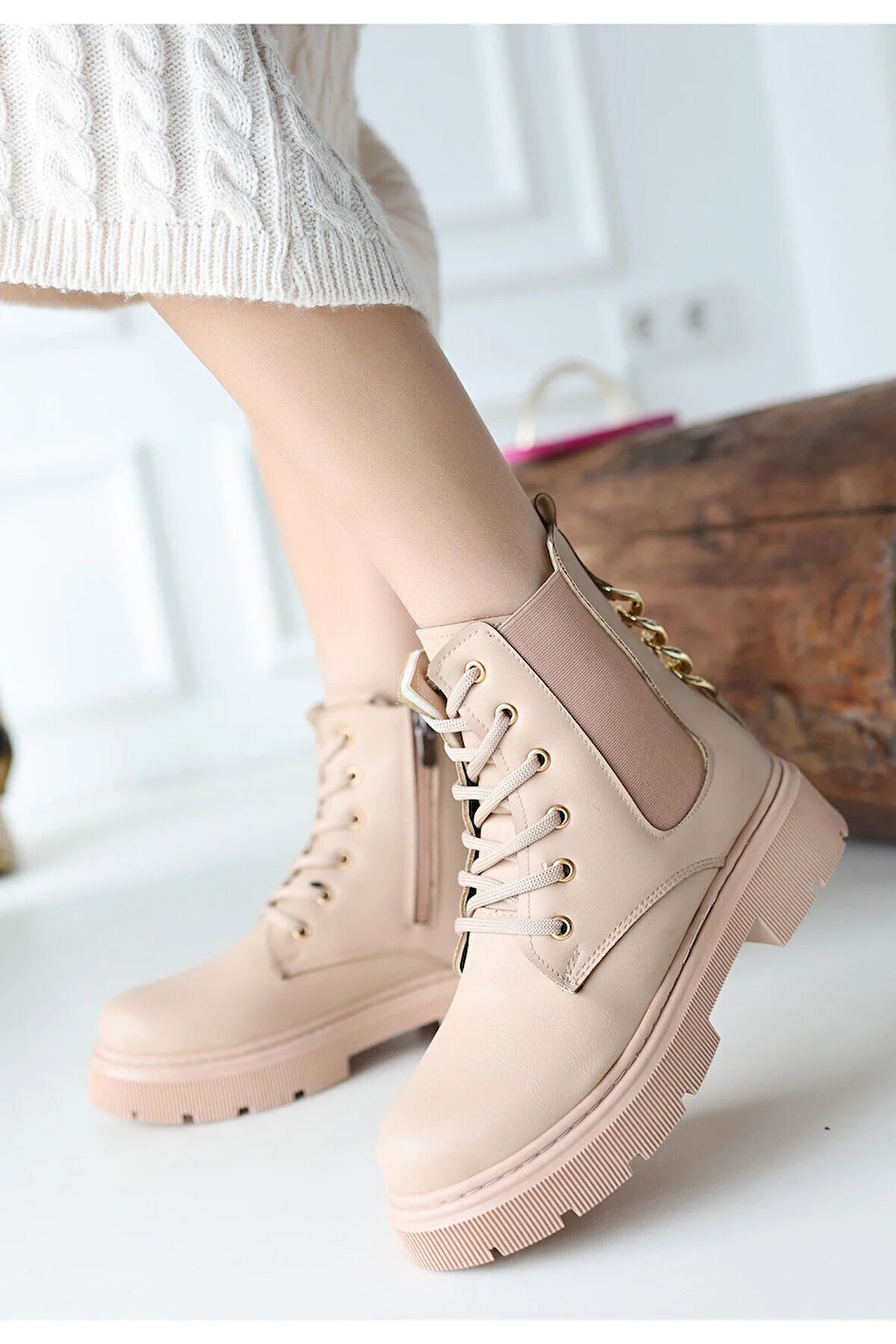 Harte Nude Cilt Bağcıklı Bot