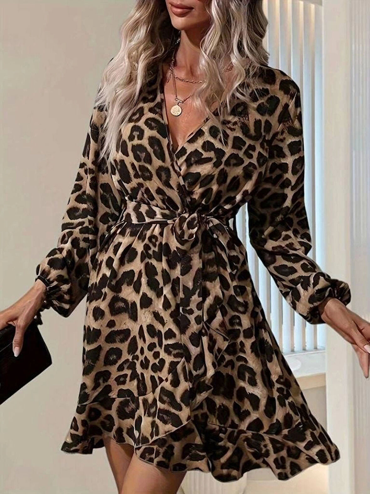 Leopar Desen Etek Kurvaze Belden Bağlamalı Mikro Kumaş Elbise