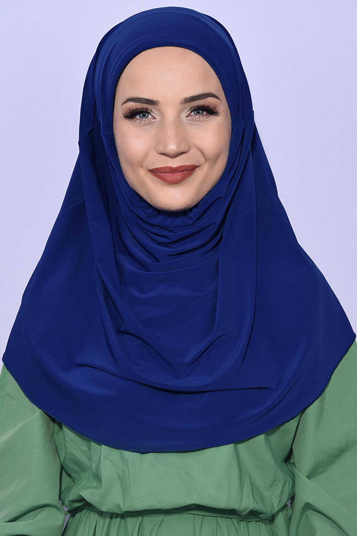 Boneli Pratik Hijab Saks Mavisi  - Saks