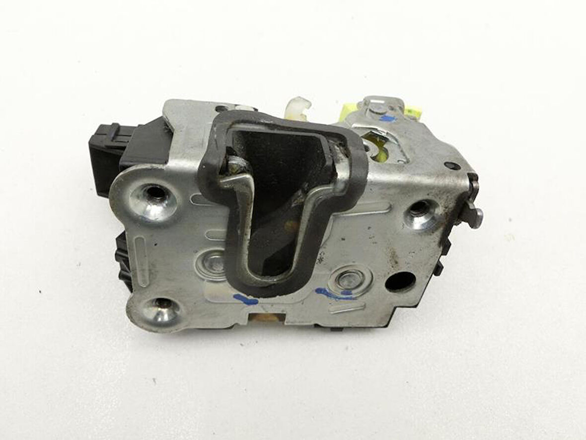 KAPI KİLİDİ ÖN SAĞ DUSTER YENI MODEL 805021840R 805021840R