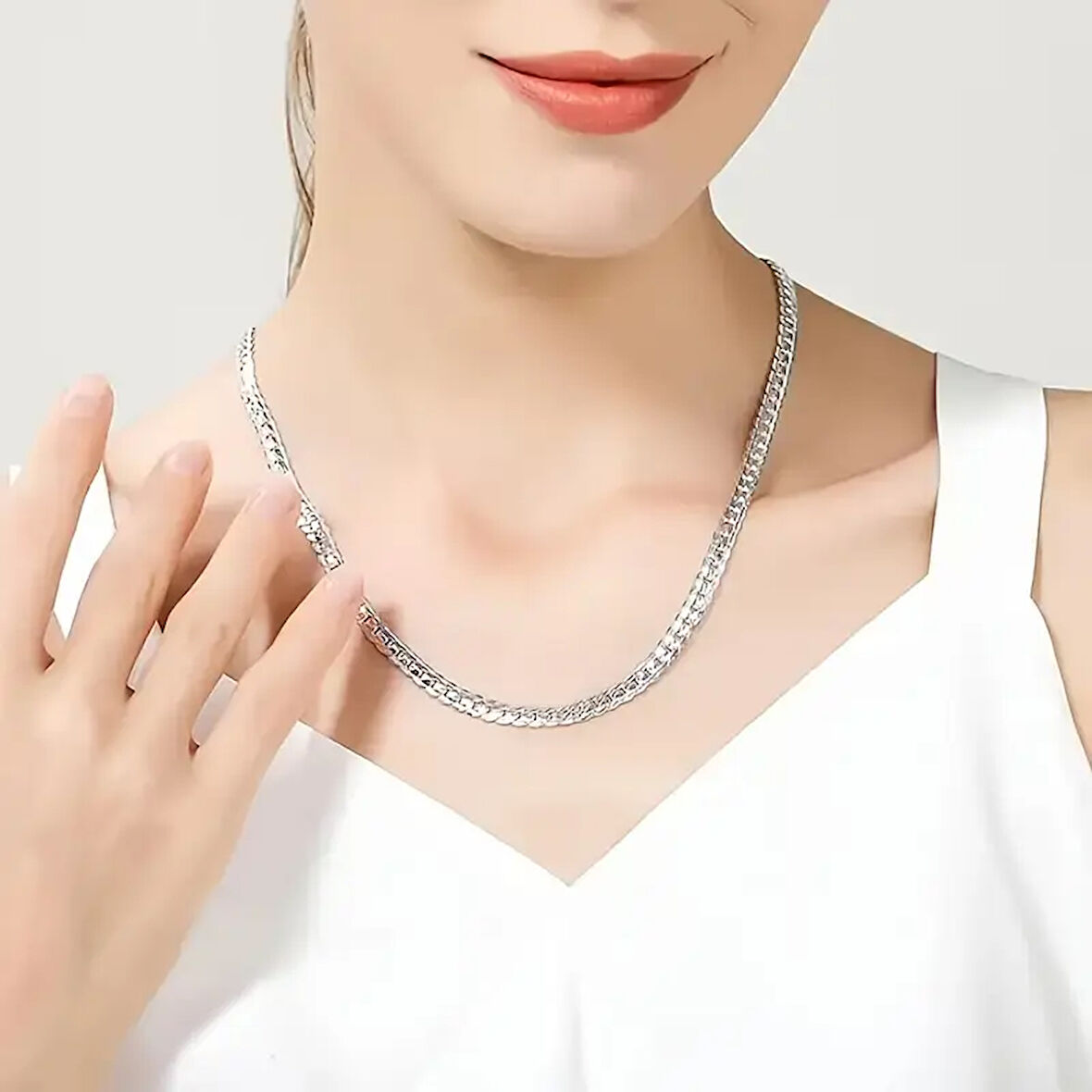 Kalite ve Şıklığı Bir Araya Getiren 925 Ayar 50 cm Parlak Gümüş Zincir Kolye