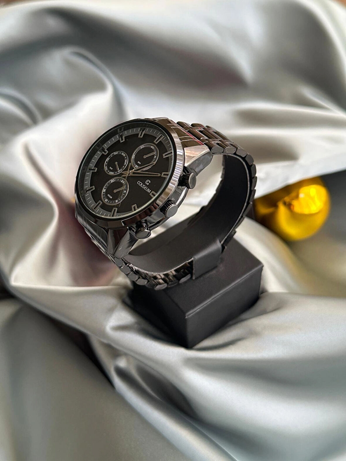  Yuvarlak Çelik Siyah Renk Erkek Kol Saati