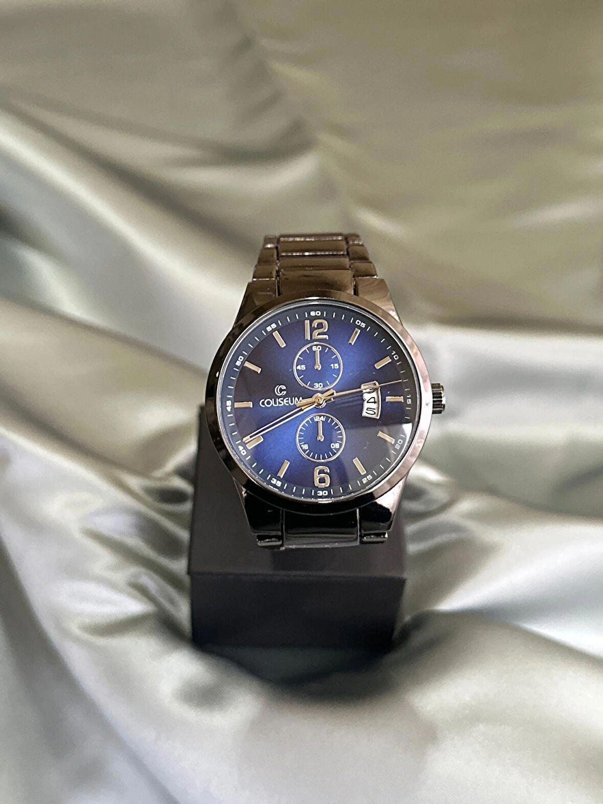 Yuvarlak İçi Lacivert Takvimli Çelik Kordon Erkek Kol Saati