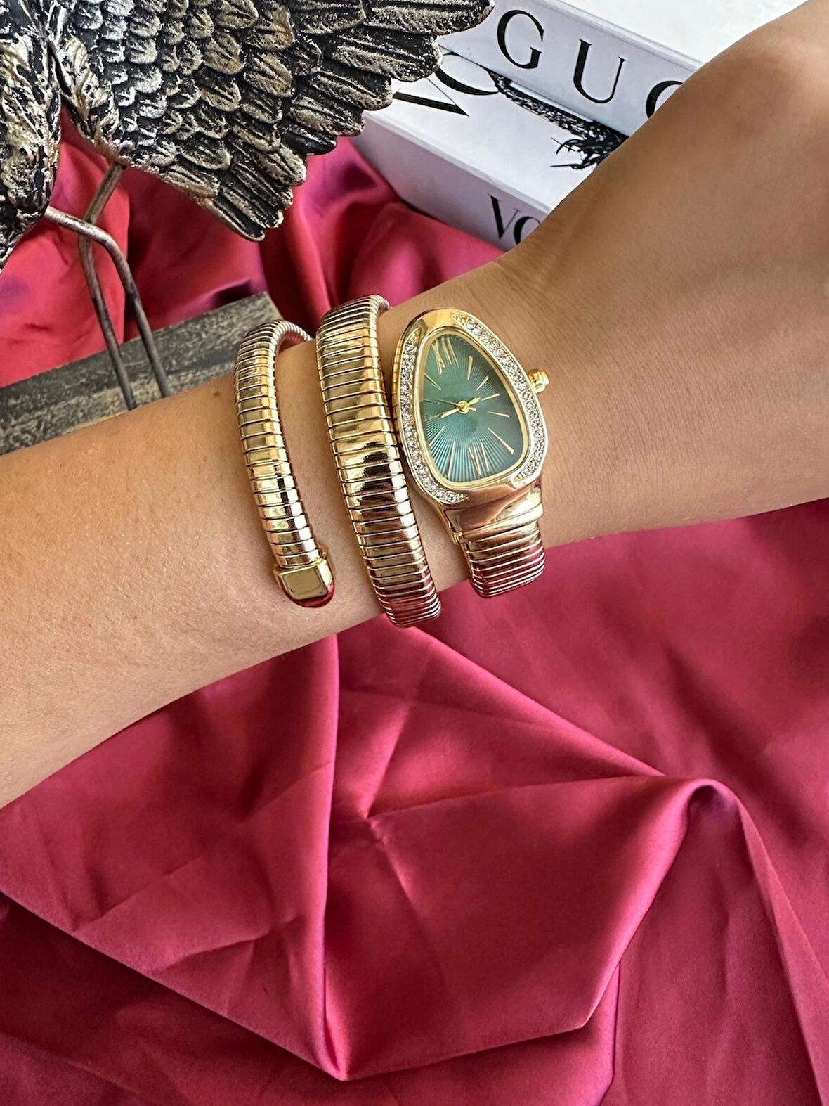 Sarmal Model Gold Şık Kadın Kol Saati