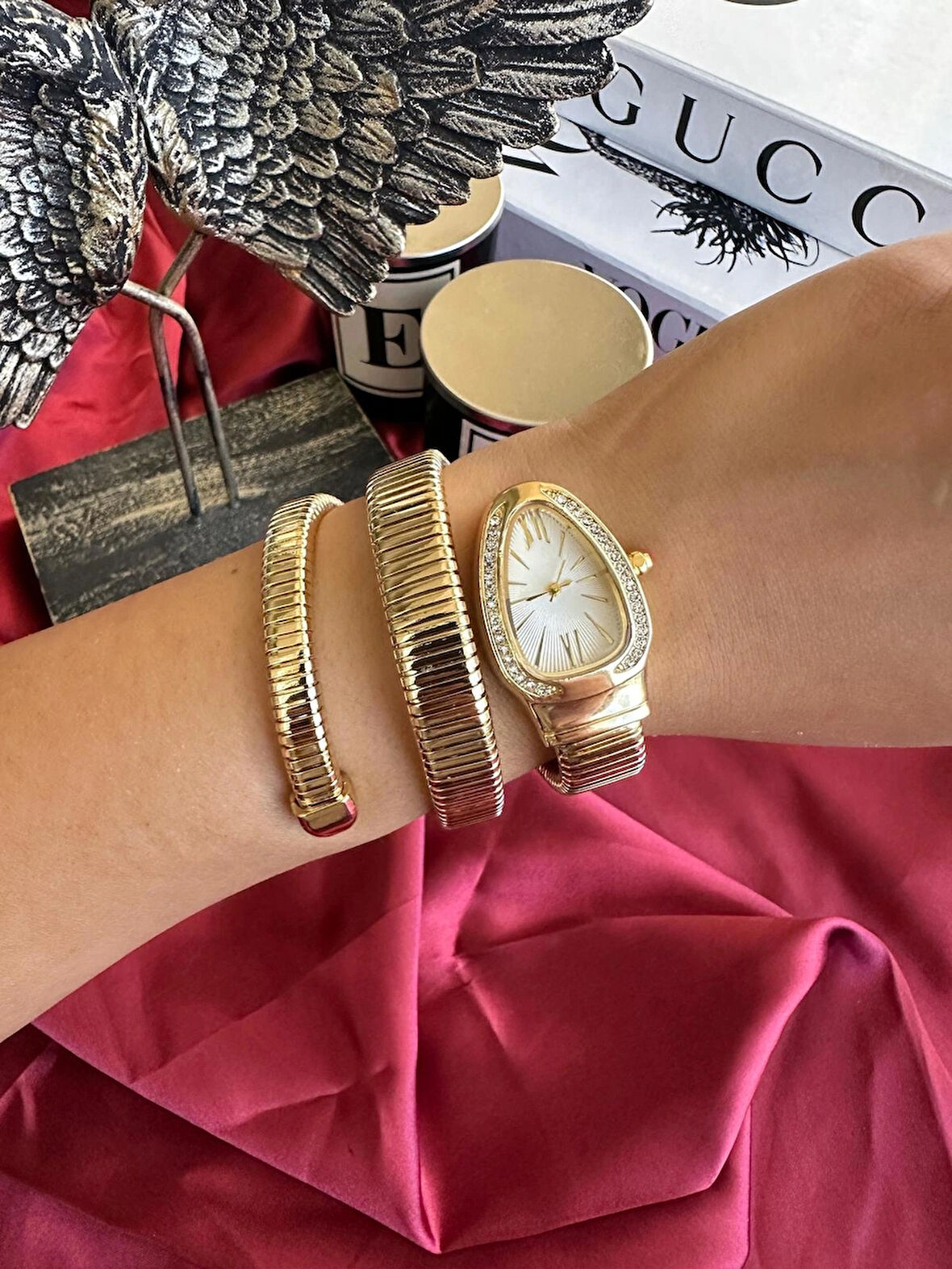 Sarmal Model Gold Şık Kadın Kol Saati