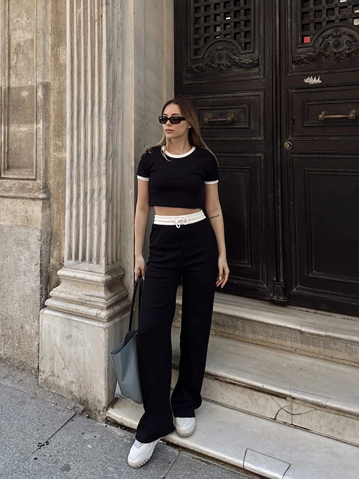 Crop pantolon biyeli takım siyah