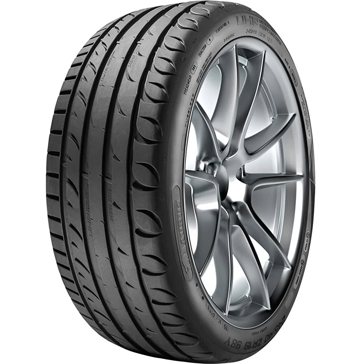 225/40R18 92Y XL Ultra High Performance Taurus 2025