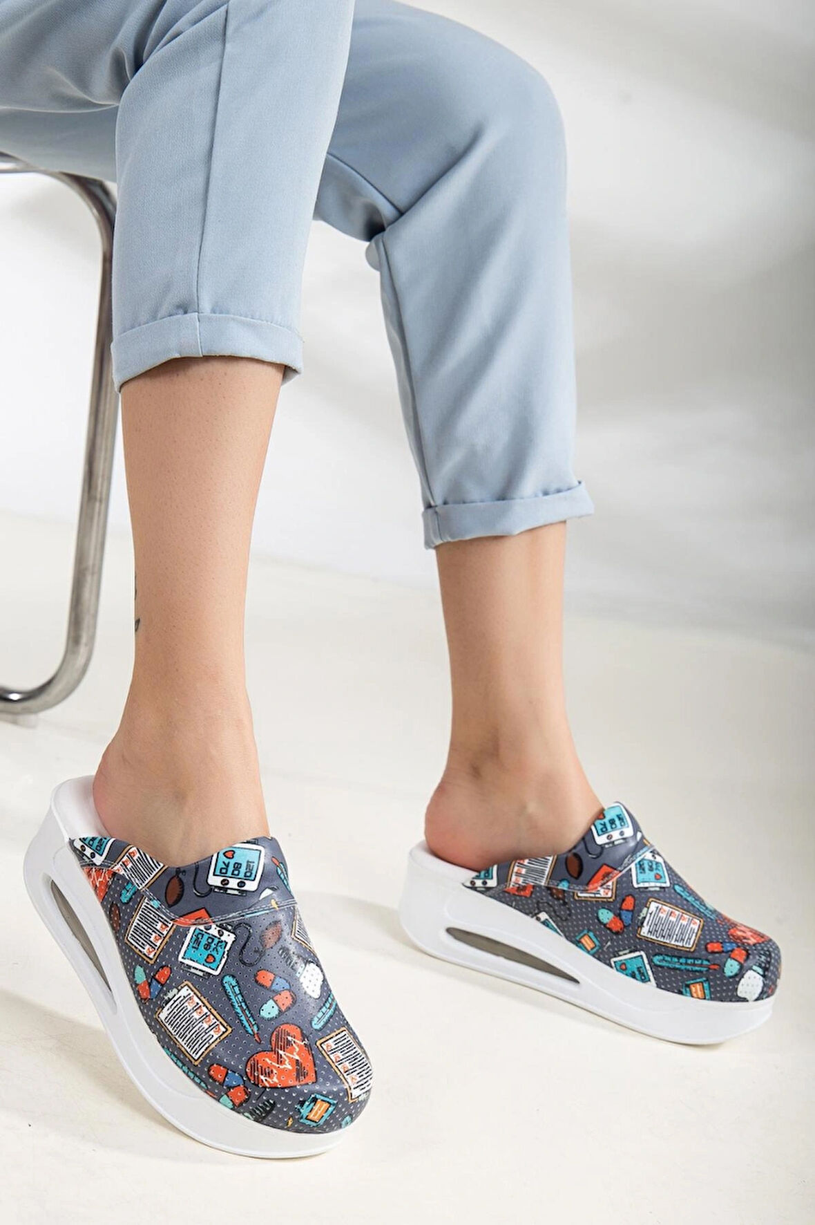 Ortopedik Sabo Terlik Doktor Hemşire Hastane Aşçı Terliği Kadın Reçete Desenli