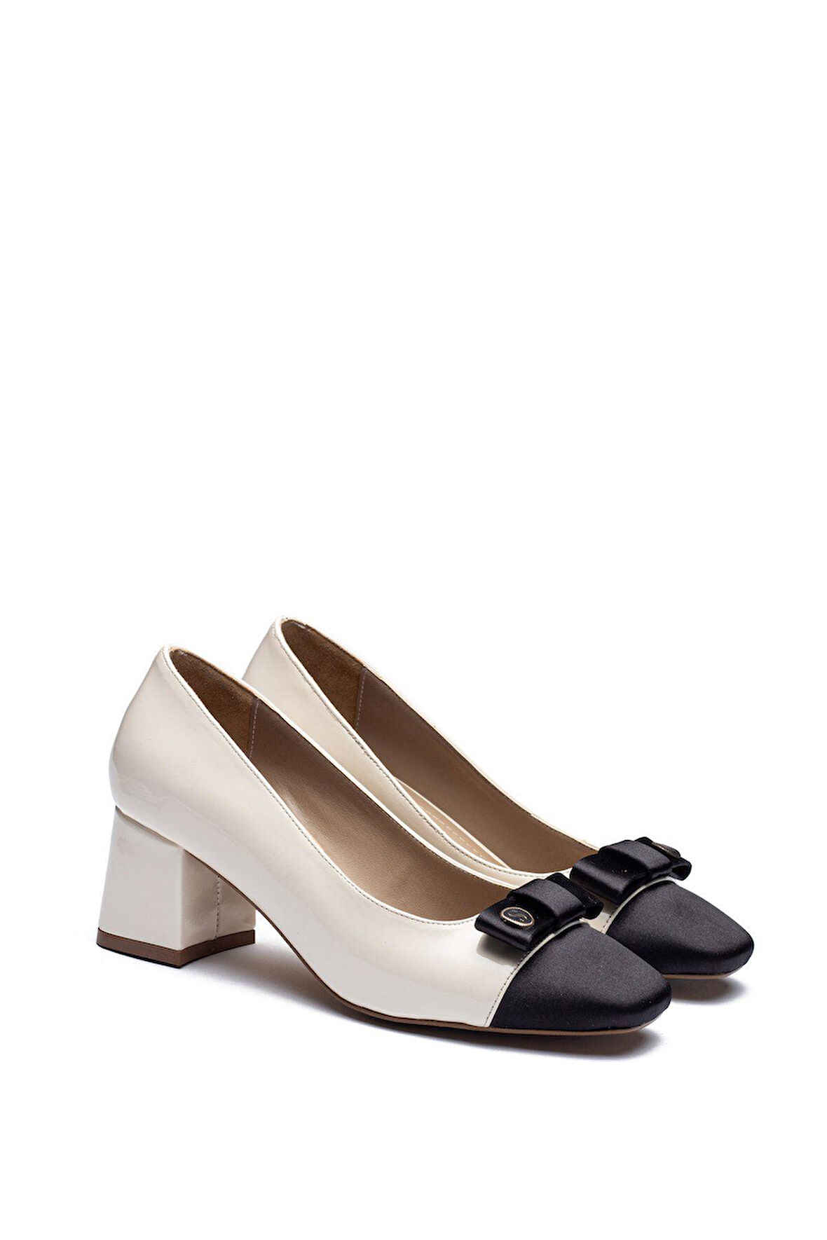 915 Kadın Fiyonk Detaylı Topuklu Ayakkabı