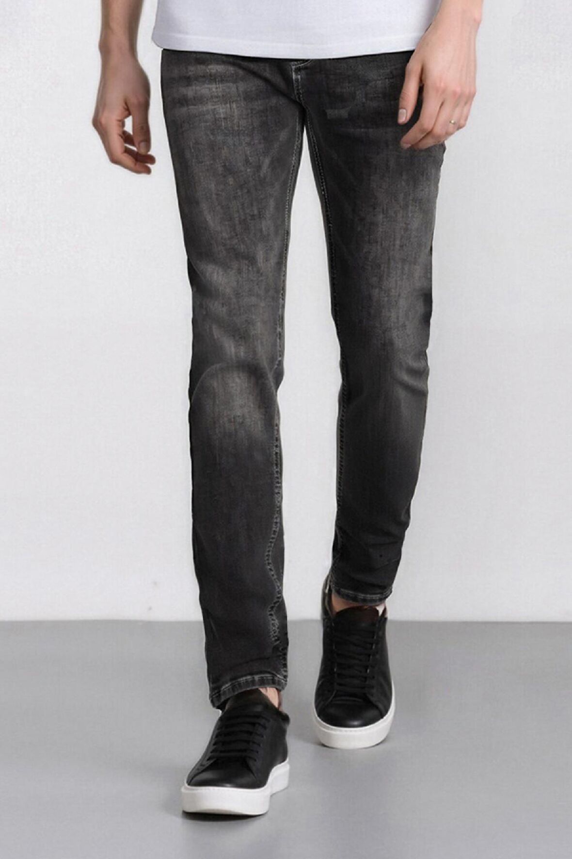 DeFacto Carlo Skinny Fit Ekstra Dar Kalıp Normal Bel Ekstra Dar Paça Jean Pantolon E3478AX25SPNM55