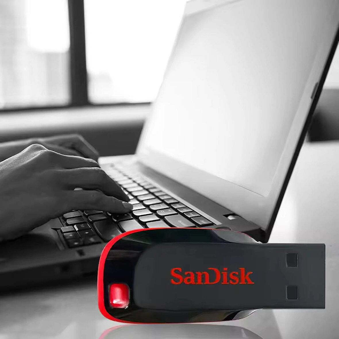 Sandisk 64GB Cruzer Blade USB 2.0 Siyah USB Bellek