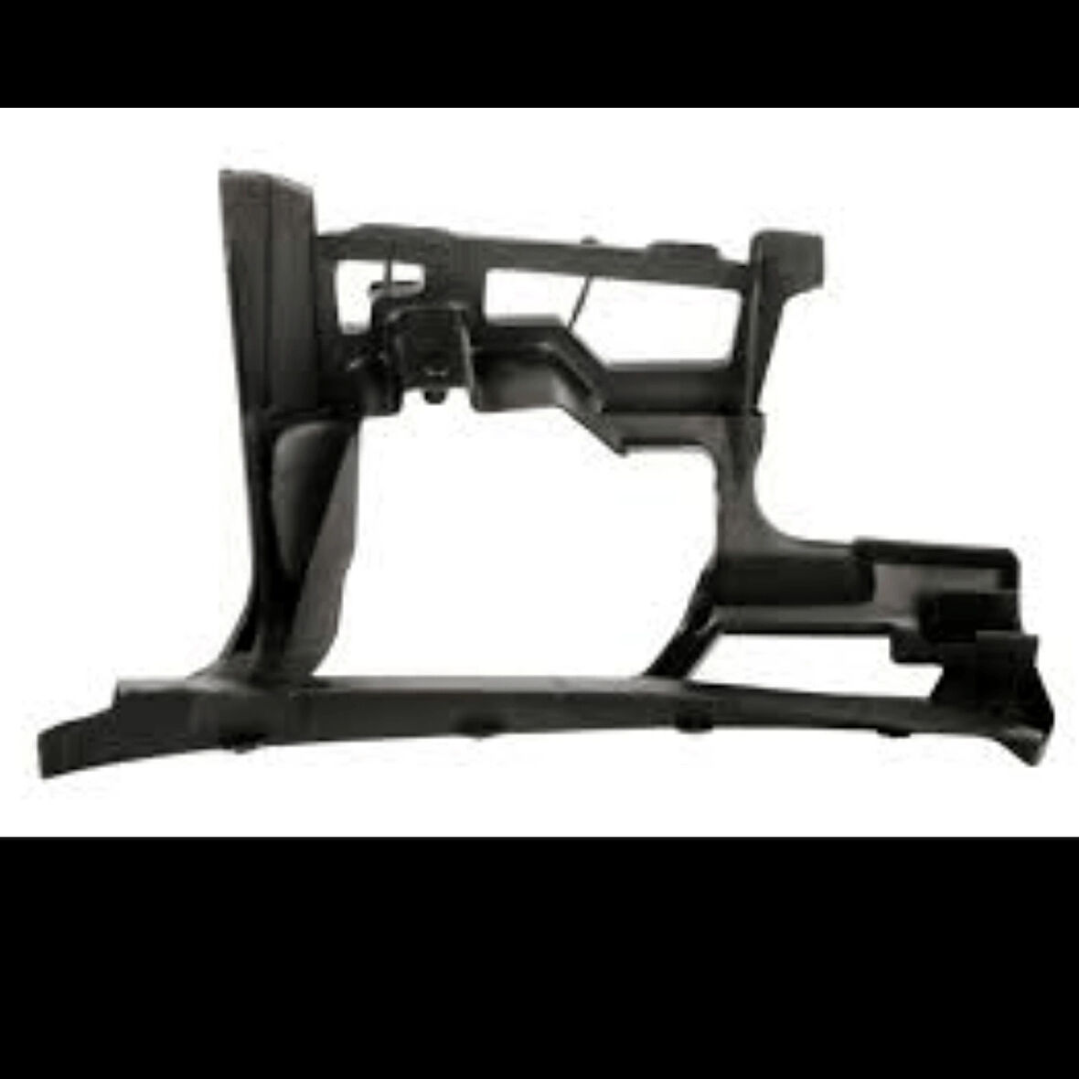 Volkswagen Golf6 08-13 Arası Uyumlu Tampon Braketi Ön Sol 5K0807723B WISCO