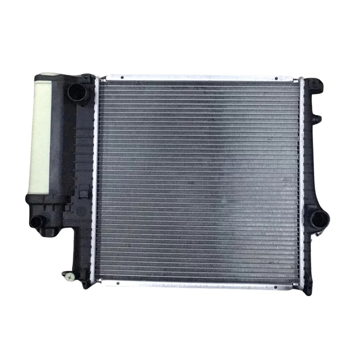 Bmw 3 Serisi E30. E36. Z3 E36 M50 3.16ı. 3.18ı. 3.20ı Uyumlu Su Radyatörü 1728907 Wisco