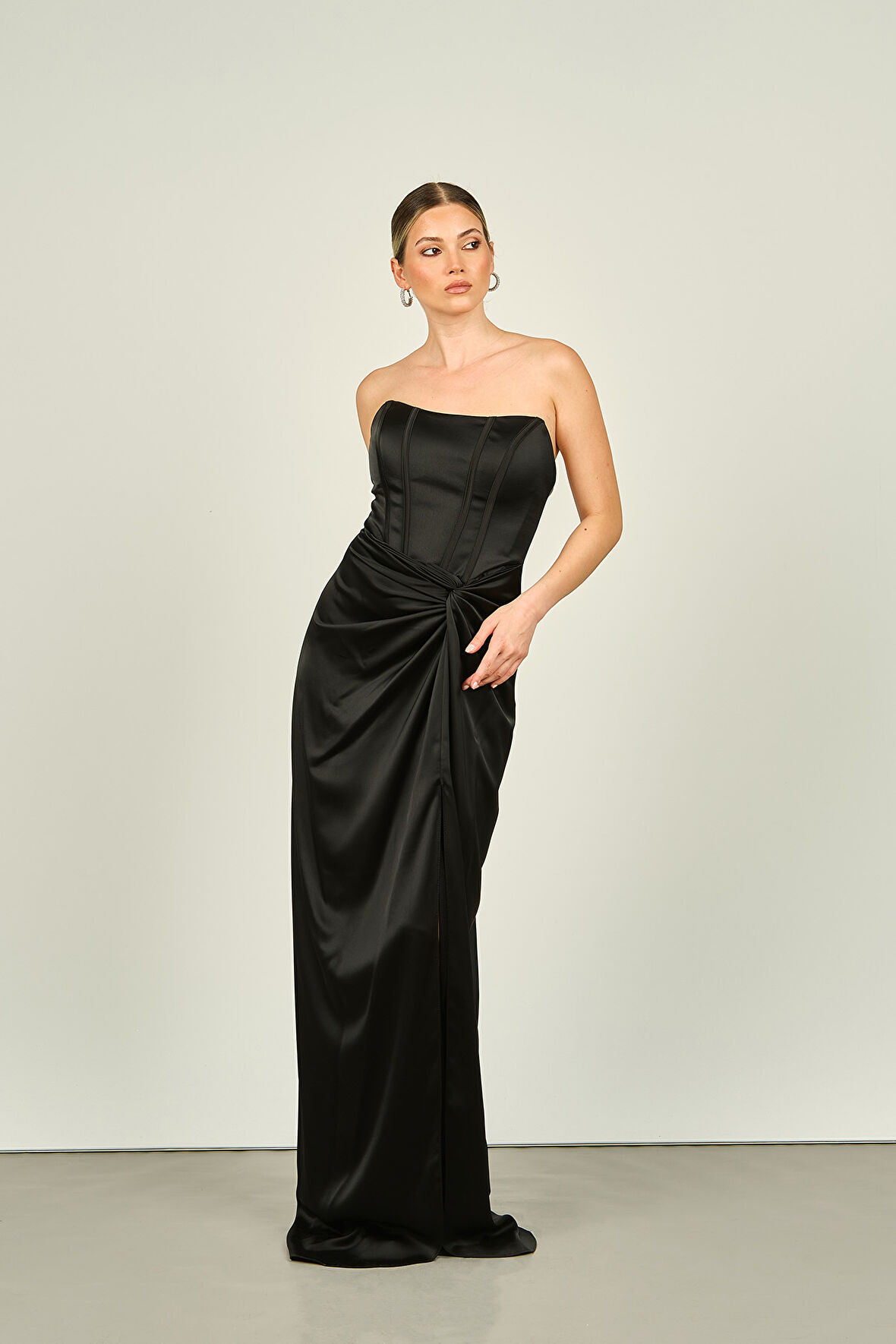 Doridorca Kadın Straplez Derin Yırtmaçlı Uzun Abiye Elbise 5062 Siyah