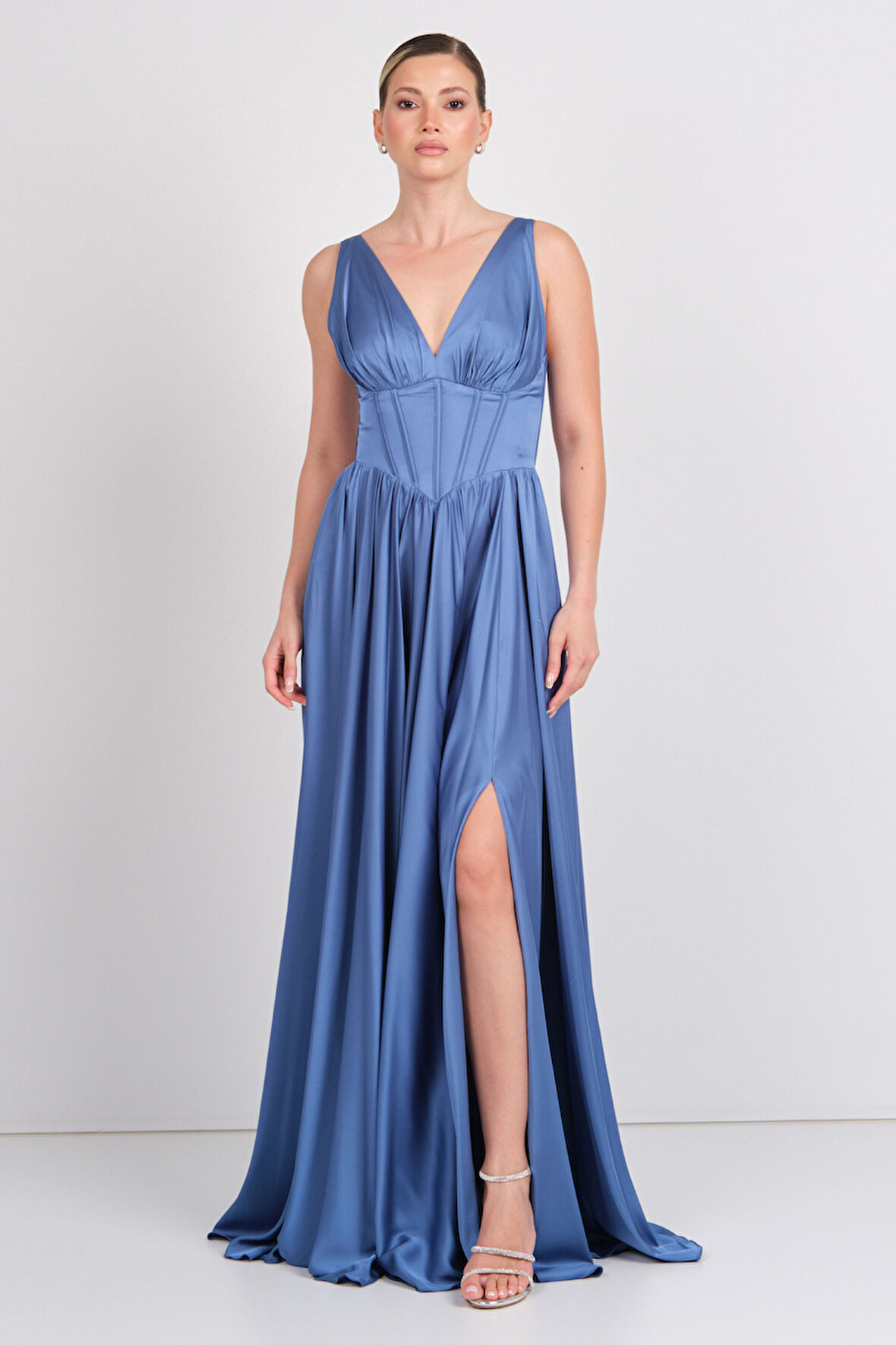 Doridorca Kadın Derin V Yaka Sırttan Bağlamalı Maxi Abiye Elbise 7091 Indigo