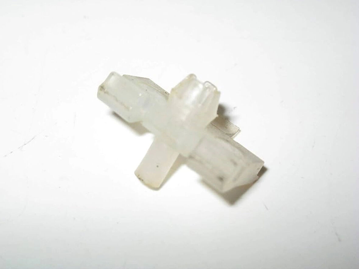 Mercedes Kapı Kaplama Klipsi W124