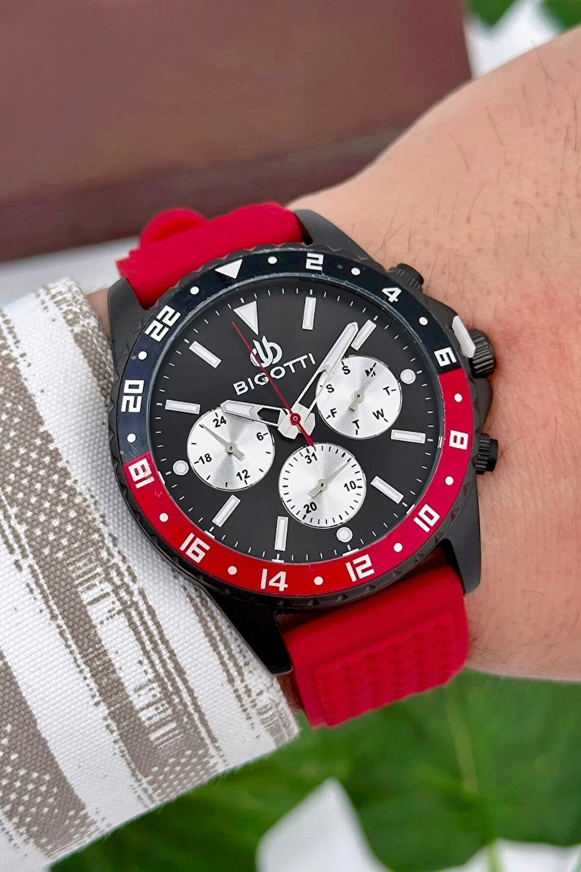 Bigotti Milano Luxury Erkek Kol Saati Kırmızı Silikon Kordon Çelik Kasa Fonksiyonlar Aktif zmb005