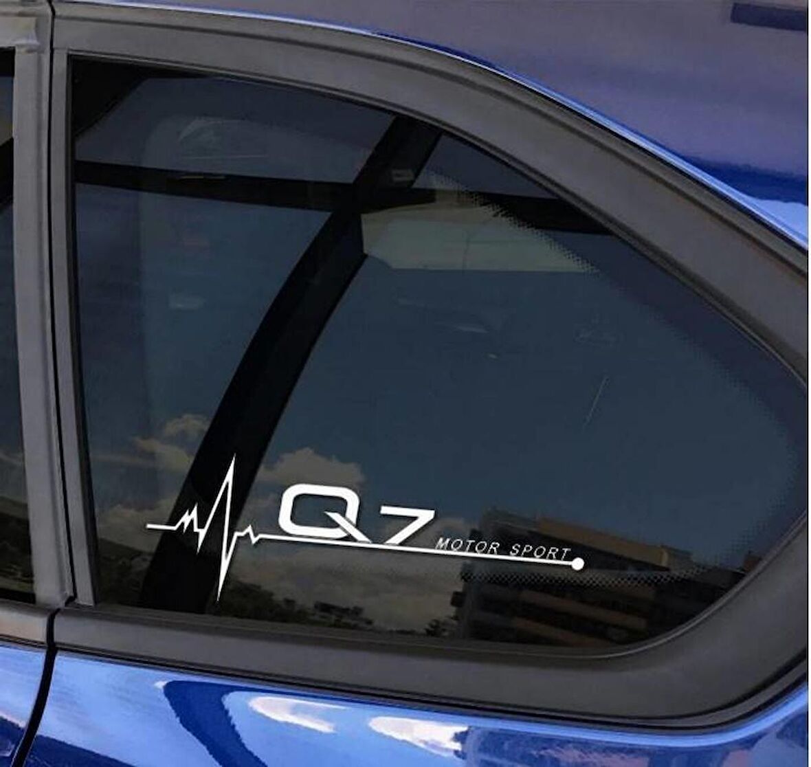 Q7 Yan Cam Sticker Oto Kapı Çıkartma Tuning oto 20 cm x 7 cm yazı 34