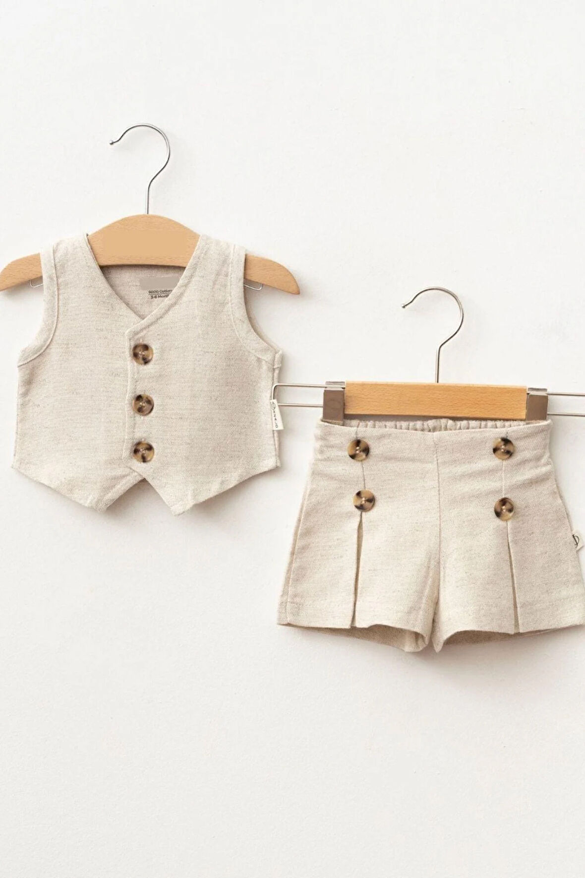 Kız Bebek Keten Yelekli Yazlık Şortlu Takım