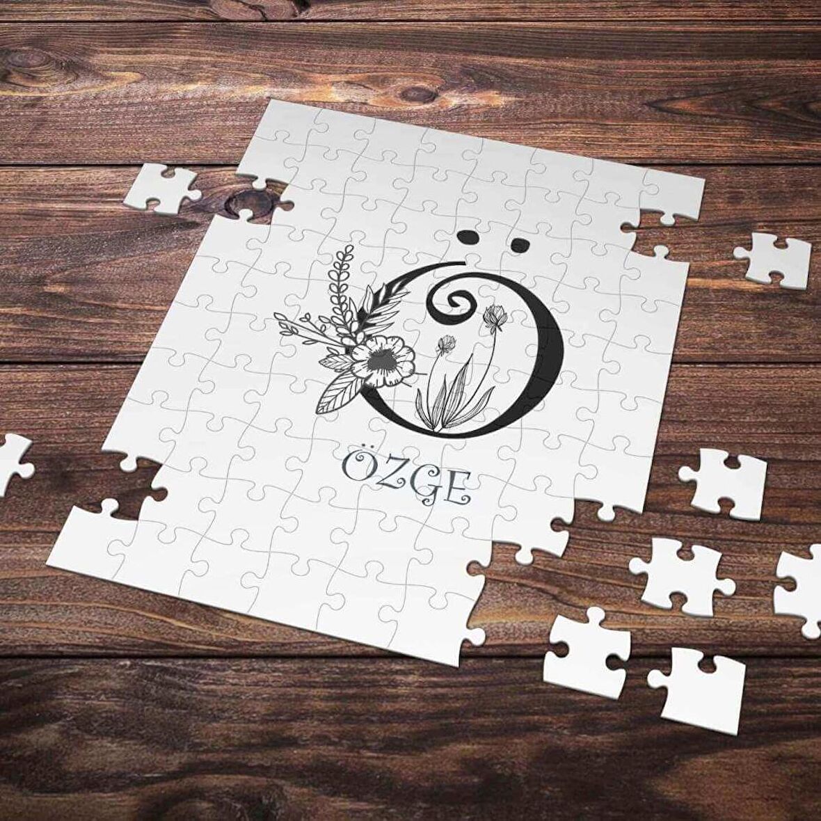 Kişiye Özel Ö Harfi Tasarımlı Puzzle