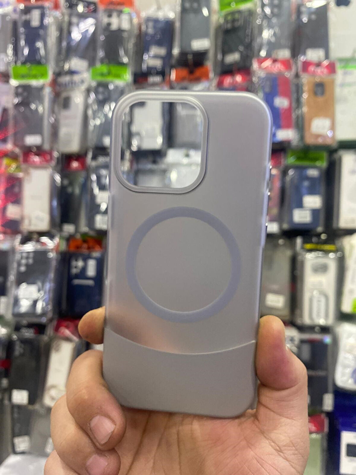 İPHONE 16 PRO UYUMLU MAGSAFE ÖZELLİKLİ TOFFY MAT SERT ÜST VE ALT GEÇMELİ KAPAK GRİ