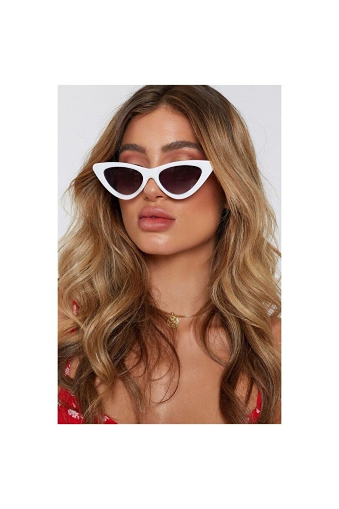 Retro Üçgen Cat Eye Güneş Gözlüğü Beyaz