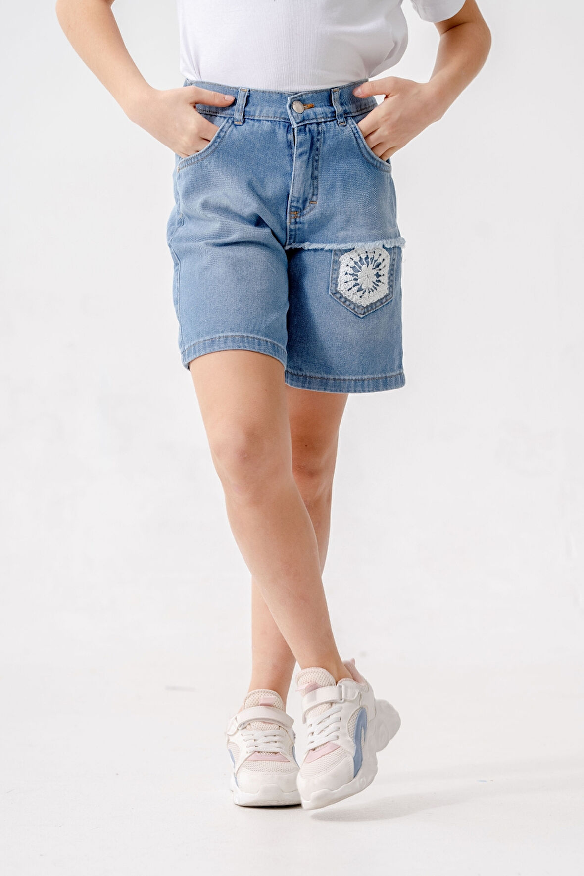 Kız Çocuk Sol Yırtık Kot Şort 2871