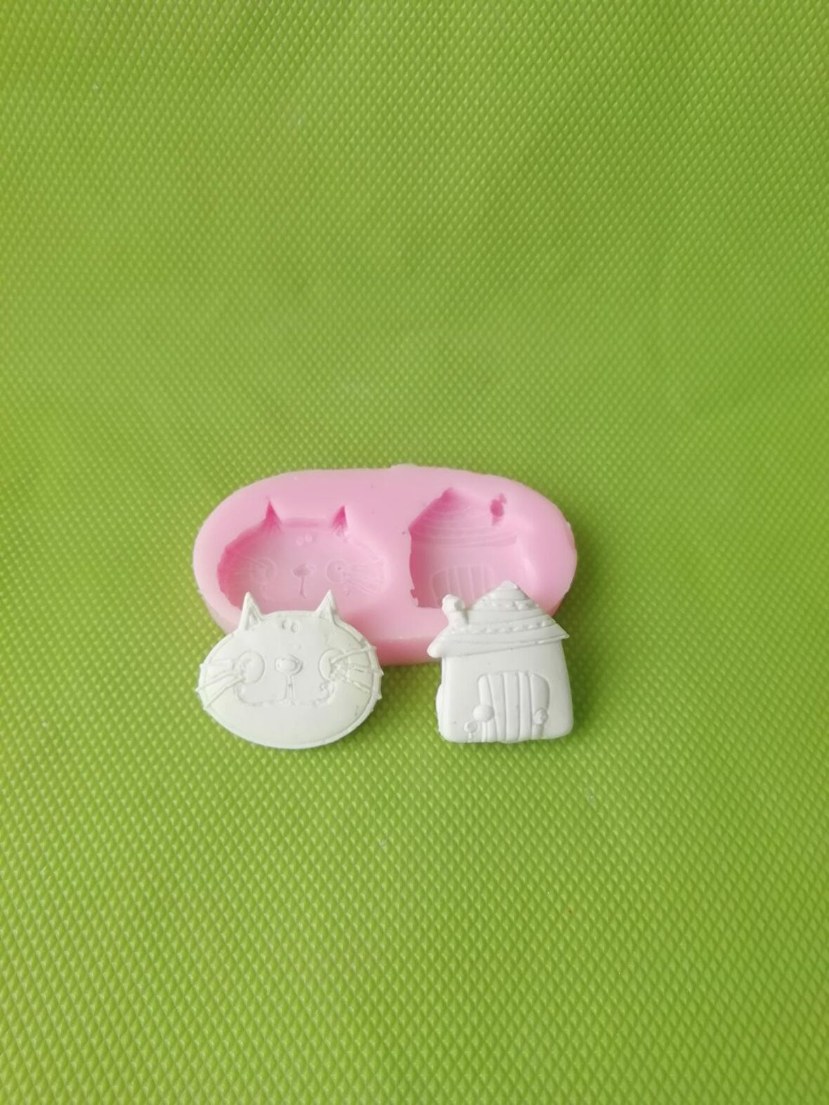 Küçük Kedi Ve Ev Silikon Kalıp