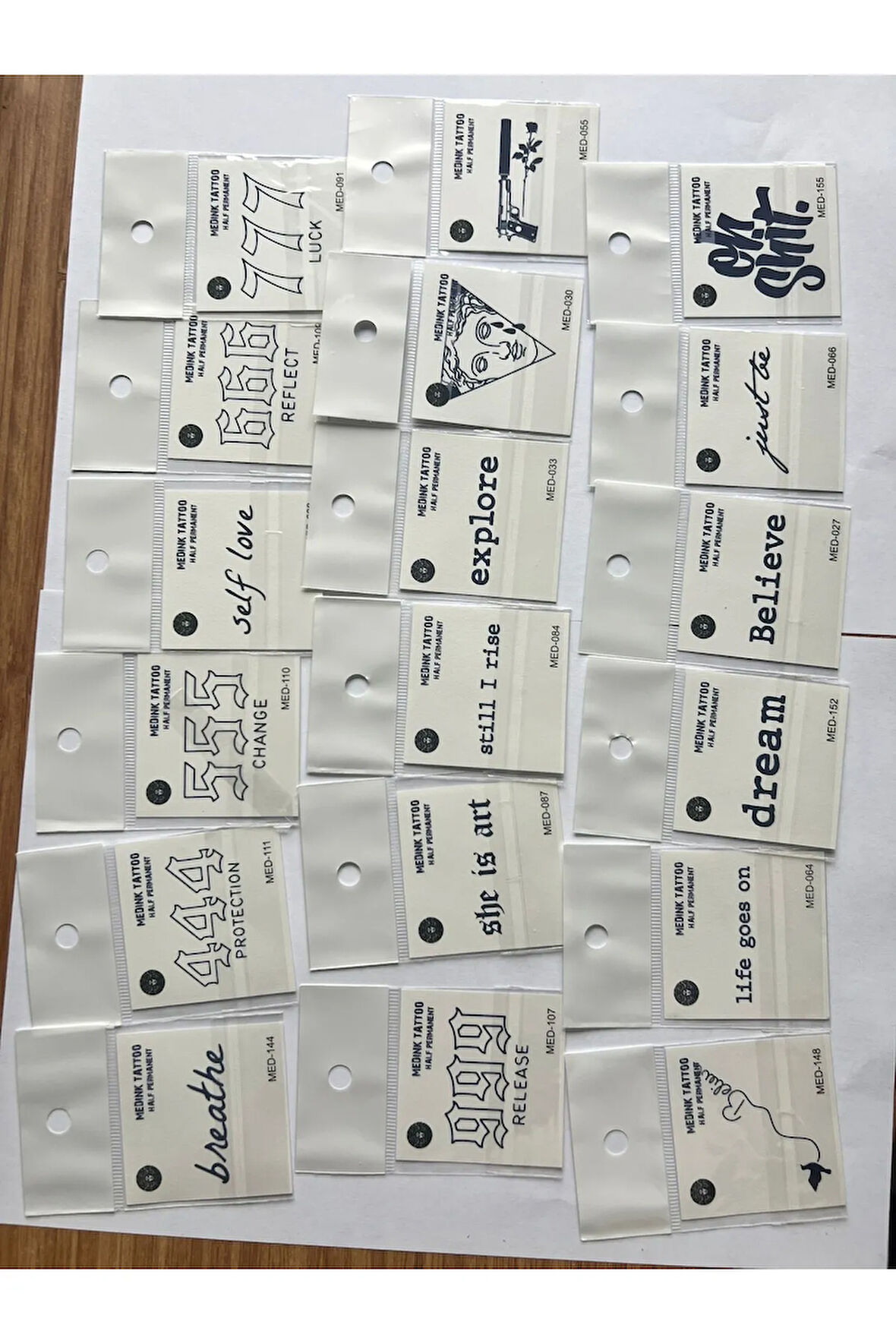 Toptan 50 adet Minimal 1 ay kalıcı geçici dövme paketi 5 cm